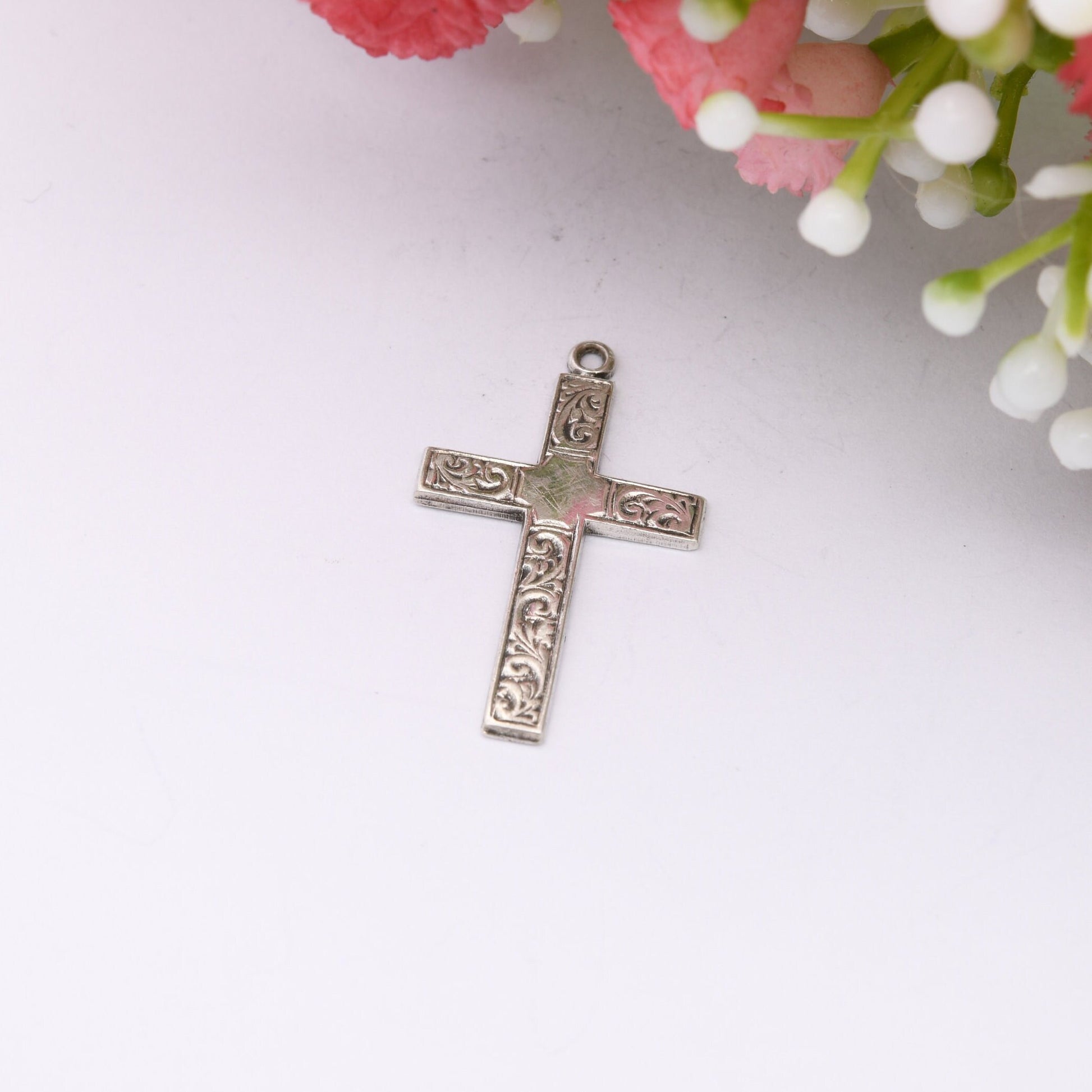 Vintage Sterling Silver Cross Pendant with Engraved Scrolling Pattern