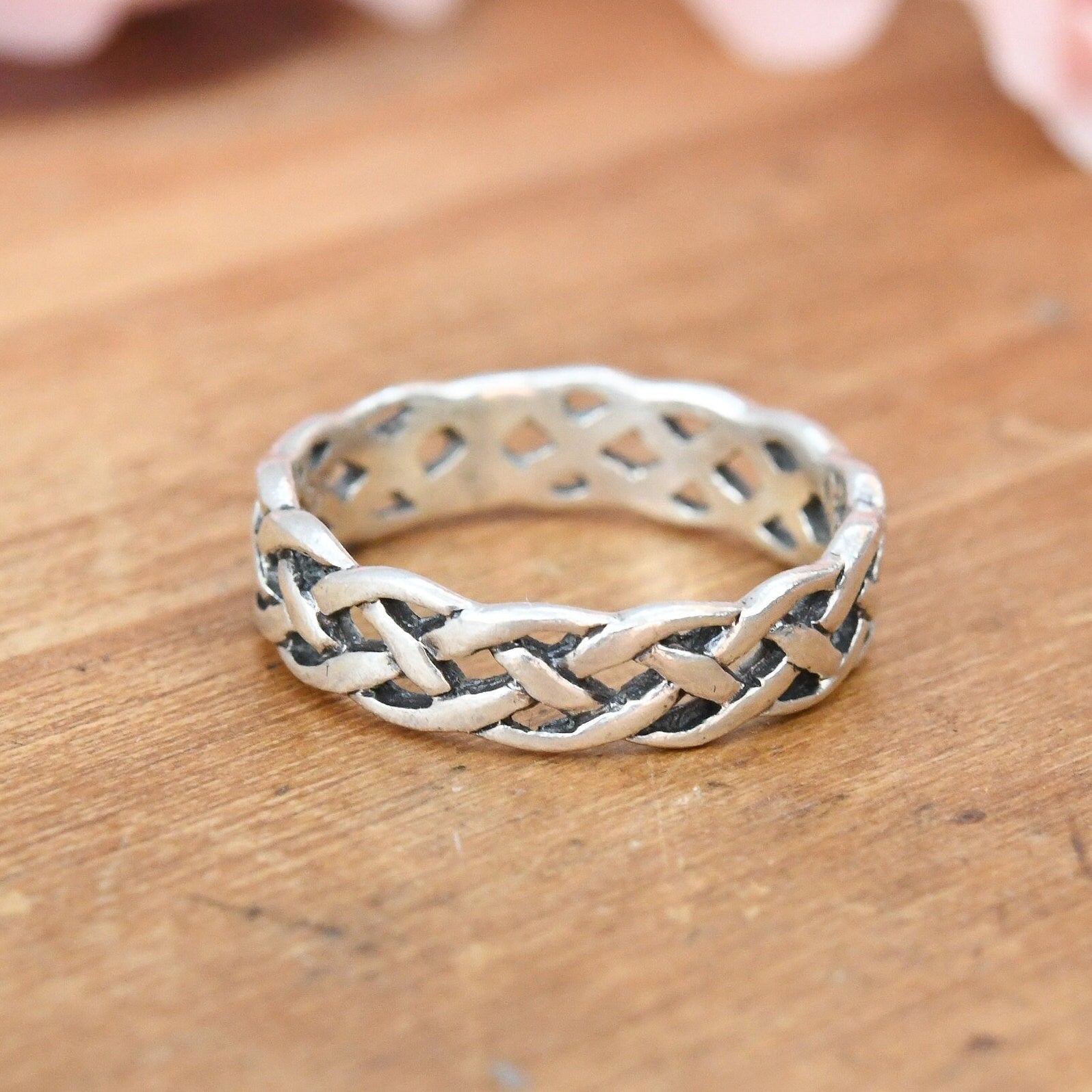 Vintage Sterling Silver Celtic Knot Ring - Openwork Woven Knotted Band | Unisex Minimalist Jewellery | UK Size - L | US Size - 5 3/4