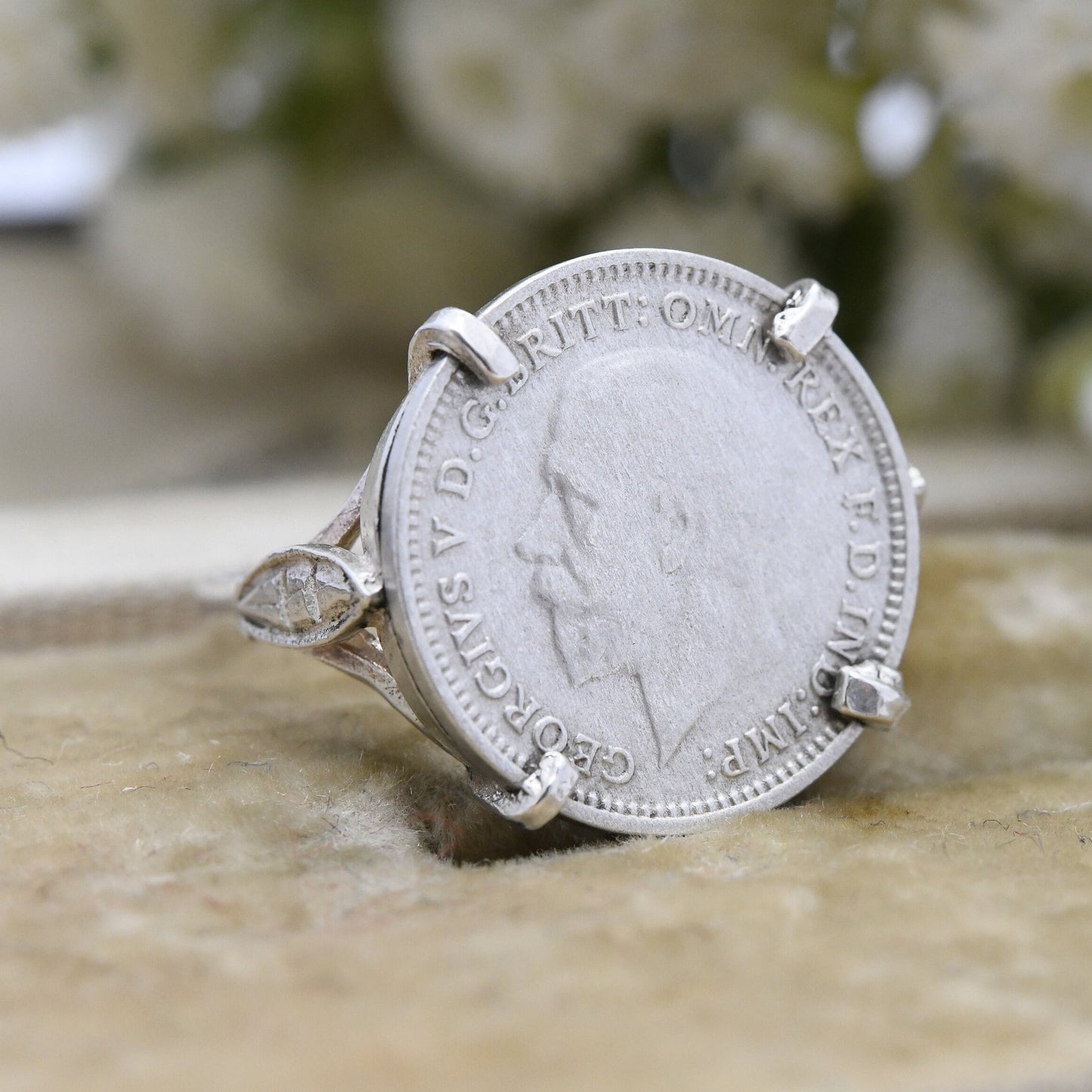 Vintage Sterling Silver George V Threepence 1935 Signet Ring - British Royal Family Jewellery | UK Size - N | US Size - 6 1/2