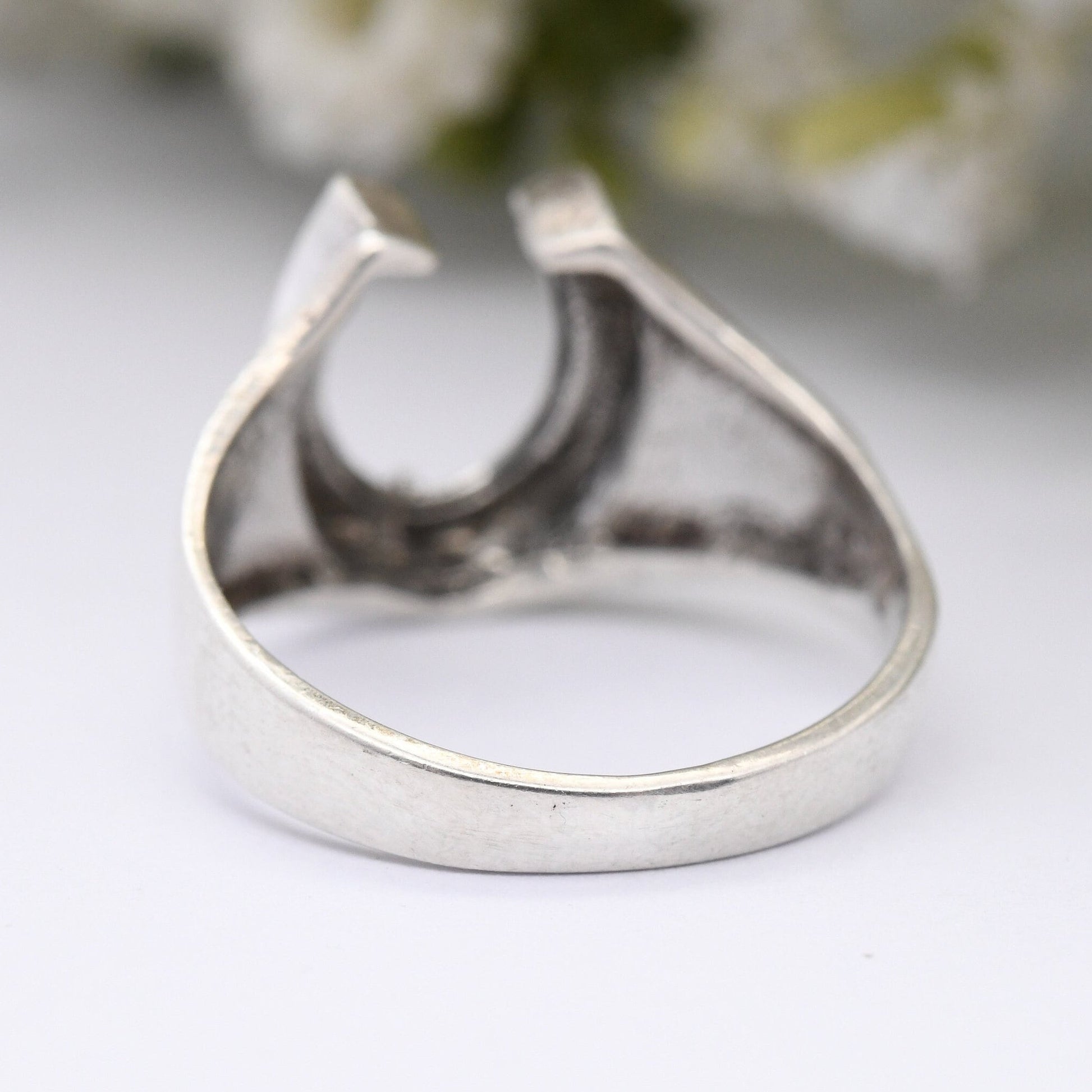 Vintage Sterling Silver Horseshoe Ring - Good Luck Jewellery | Horse Riding Gift | Mid-Century Modern | UK Size - M | US Size - 6 1/4