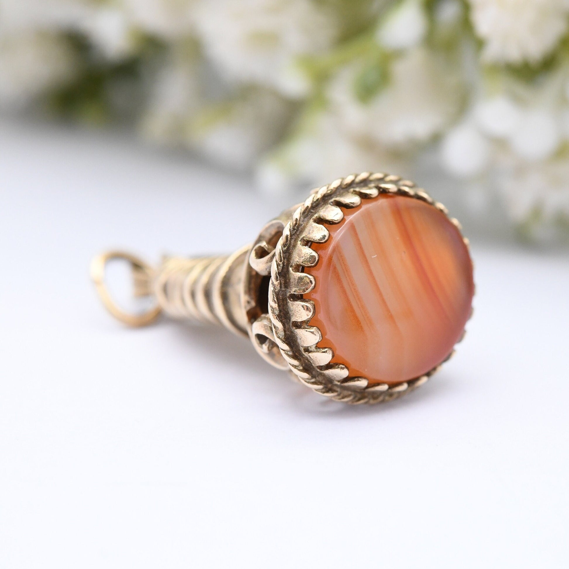 Vintage 9ct Gold Horse Fob with Carnelian 1969 - Gemstone Watch Fob Pendant | Antique Style | Banded Agate Seal | Chess Knight