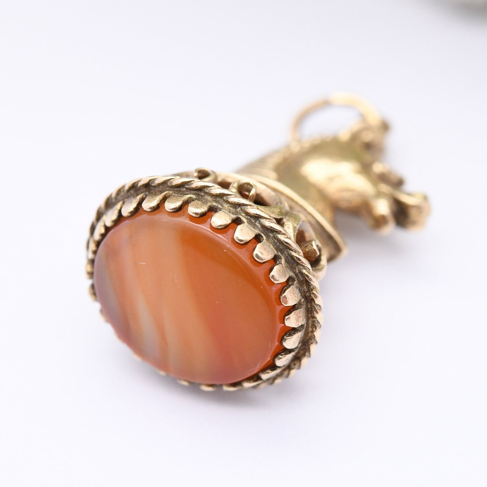 Vintage 9ct Gold Horse Fob with Carnelian 1969 - Gemstone Watch Fob Pendant | Antique Style | Banded Agate Seal | Chess Knight