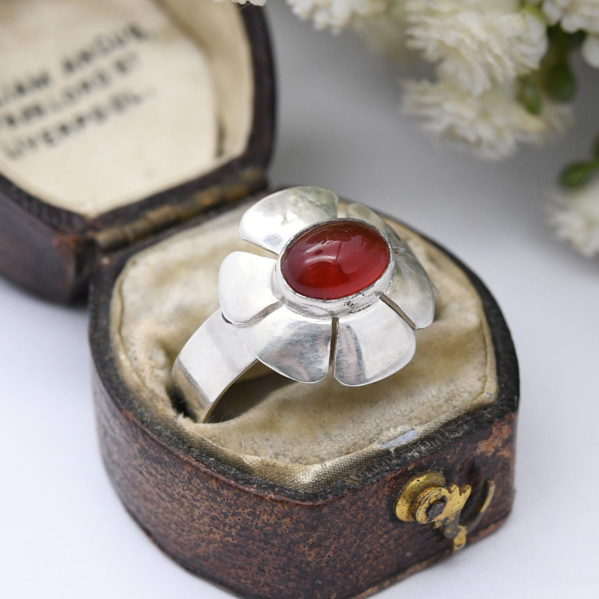 Sterling Silver Carnelian Flower Ring 2003 - Chunky Mid-Century Modernist Style | Red Stone Solitaire | UK Size - R | US Size - 8 3/4