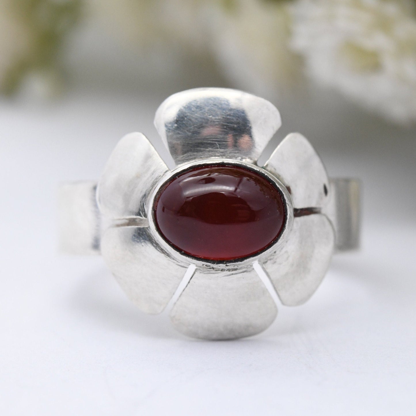 Sterling Silver Carnelian Flower Ring 2003 - Chunky Mid-Century Modernist Style | Red Stone Solitaire | UK Size - R | US Size - 8 3/4