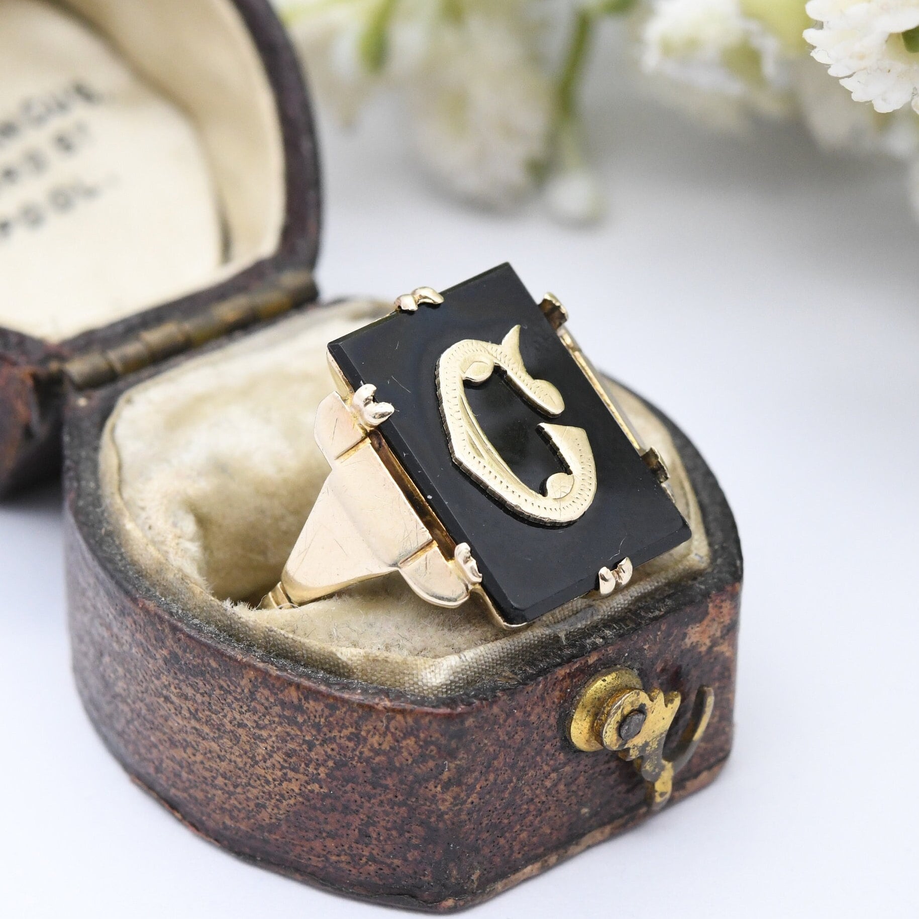 Vintage 9ct Gold Onyx Monogram Ring Letter C - Gold and Black Signet Ring | UK Size - L | US Size - 5 3/4