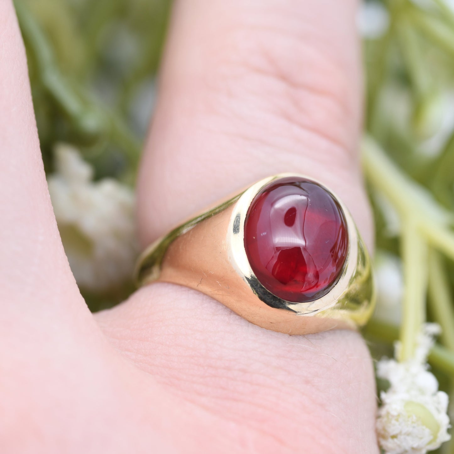 Vintage 9ct Gold Ruby Signet Ring by Fred Manshaw - Mid-Century 1973 | Men's Pinkie Ring | UK Size - I 1/2 | US Size - 4 1/2