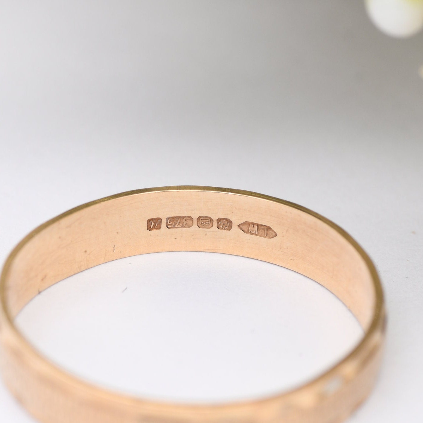 Vintage 9ct Gold Band Ring 1994 - Minimalist Mid-Century Textured Effect | Pretty Wedding Band | UK Size - P | US Size - 7 1/2