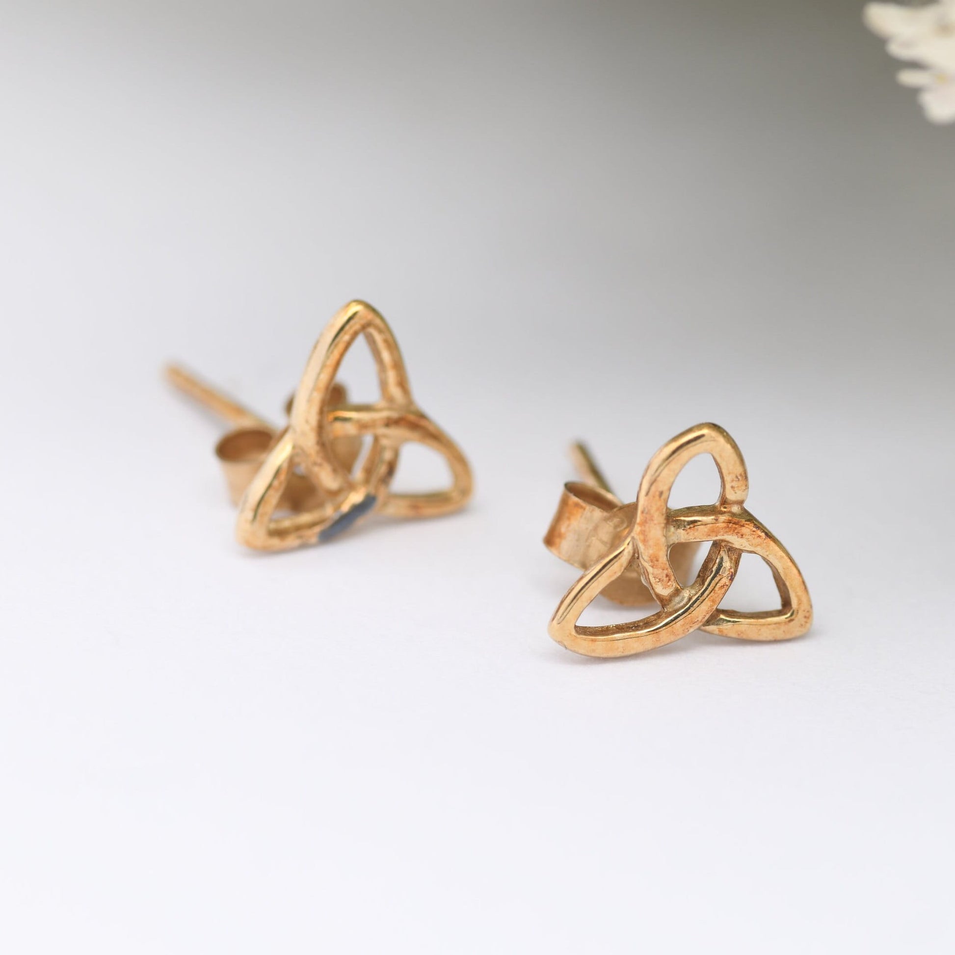 Vintage 9ct Gold Triquetra Stud Earrings - Celtic Knot Triangle | Cute Gold Studs | Butterfly Backs