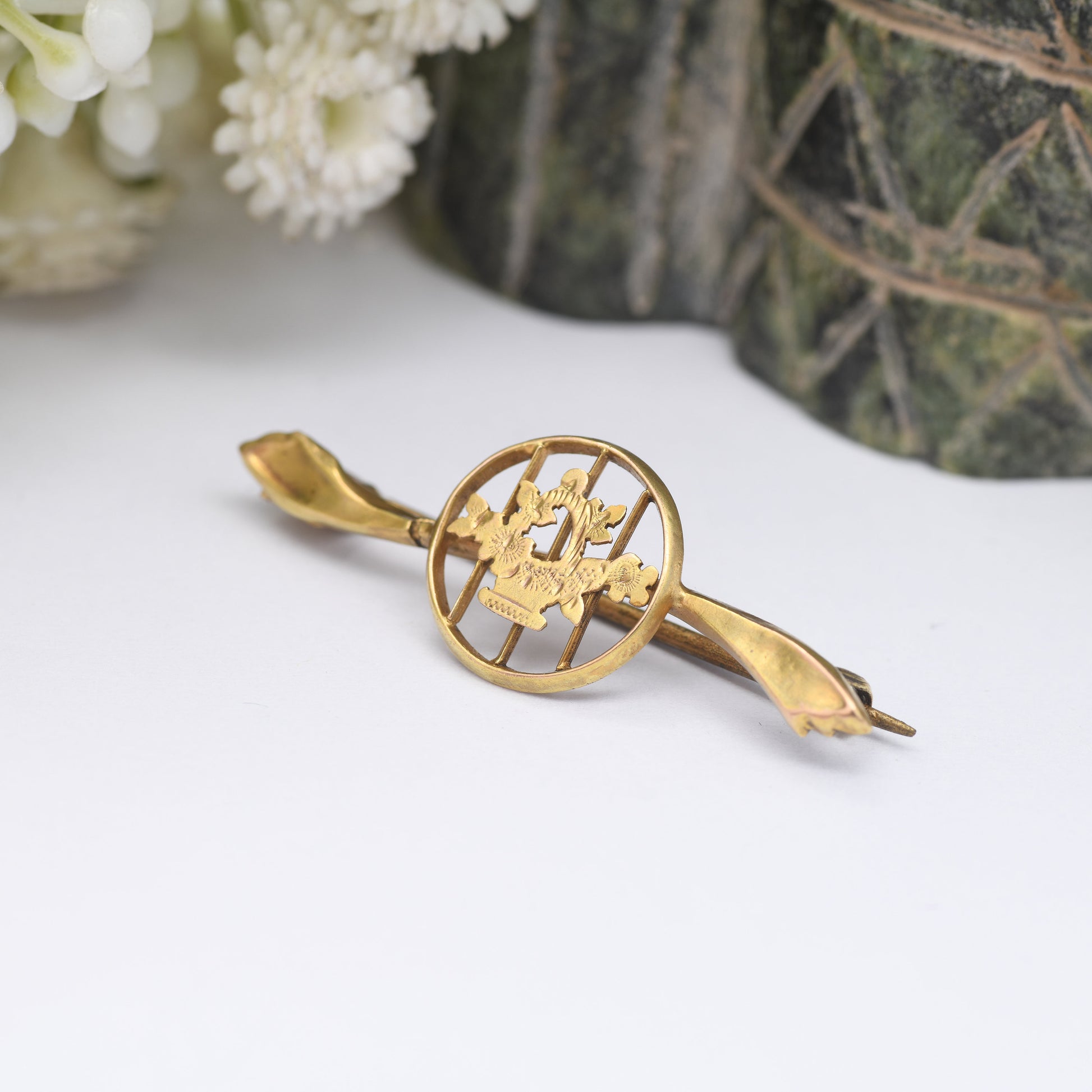 Antique Victorian 9ct Gold Brooch - Aesthetic Movement Flower Brooch | Intricate Detail | Bar Brooch | Floral Pin