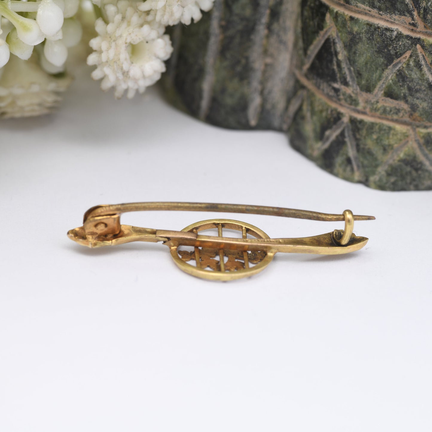 Antique Victorian 9ct Gold Brooch - Aesthetic Movement Flower Brooch | Intricate Detail | Bar Brooch | Floral Pin