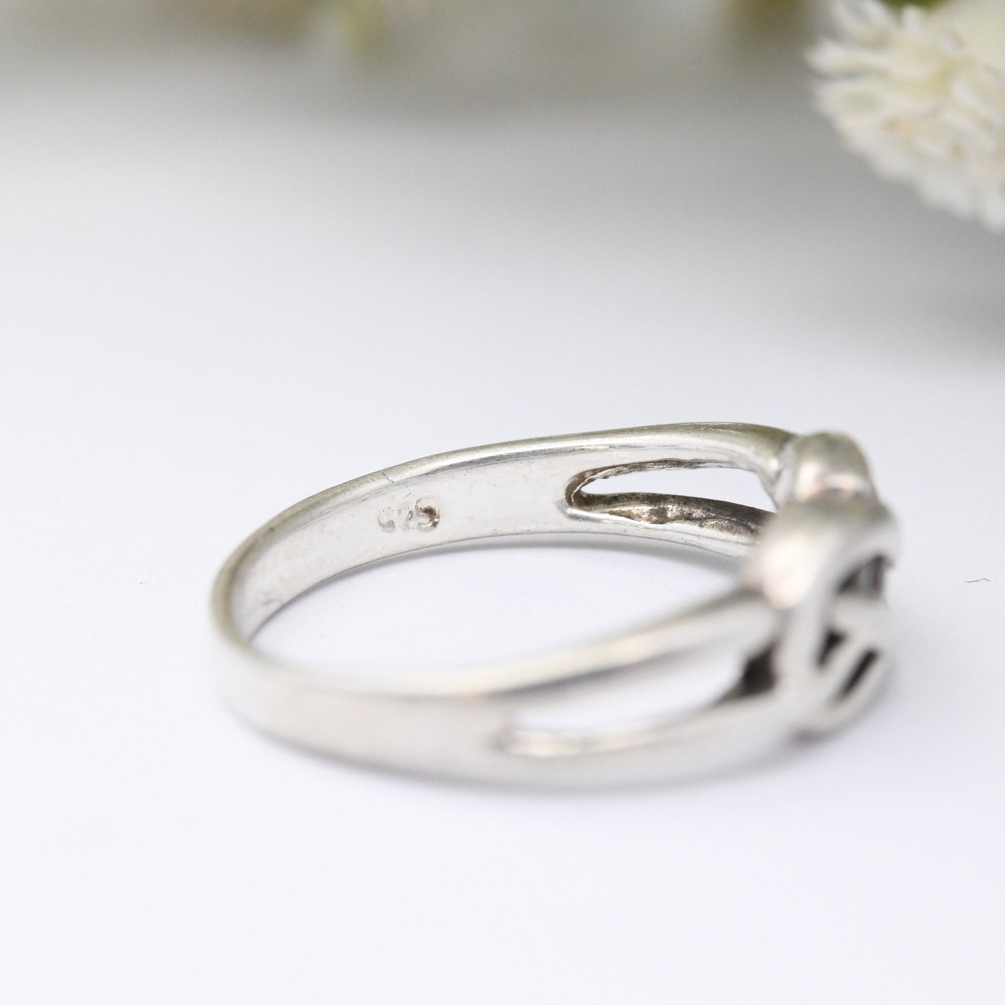 Vintage Sterling Silver Infinity Ring - Celtic Knot Minimalist Ring | Unisex Design | UK Size - L | US Size - 5 3/4