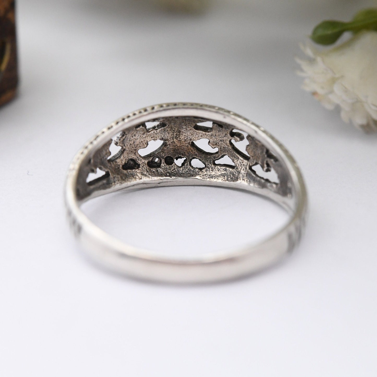 Vintage Sterling Silver Ornate Ring - Openwork Boule and Ball Design | UK Size - K 1/2 | US Size - 5 1/2