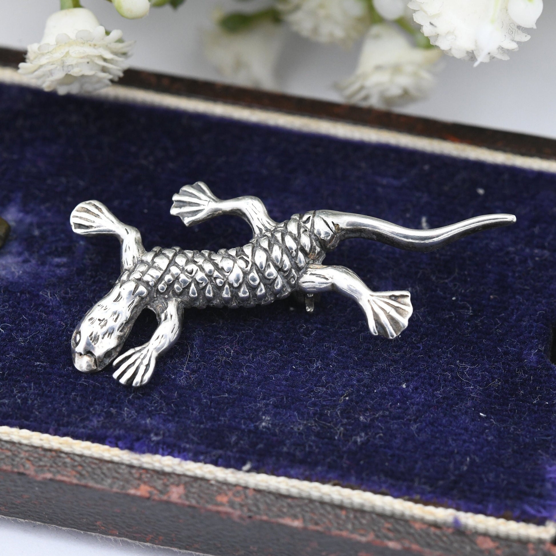 Vintage Sterling Silver Lizard Brooch - Detailed Crawling Gecko | Novelty Animal Jewellery