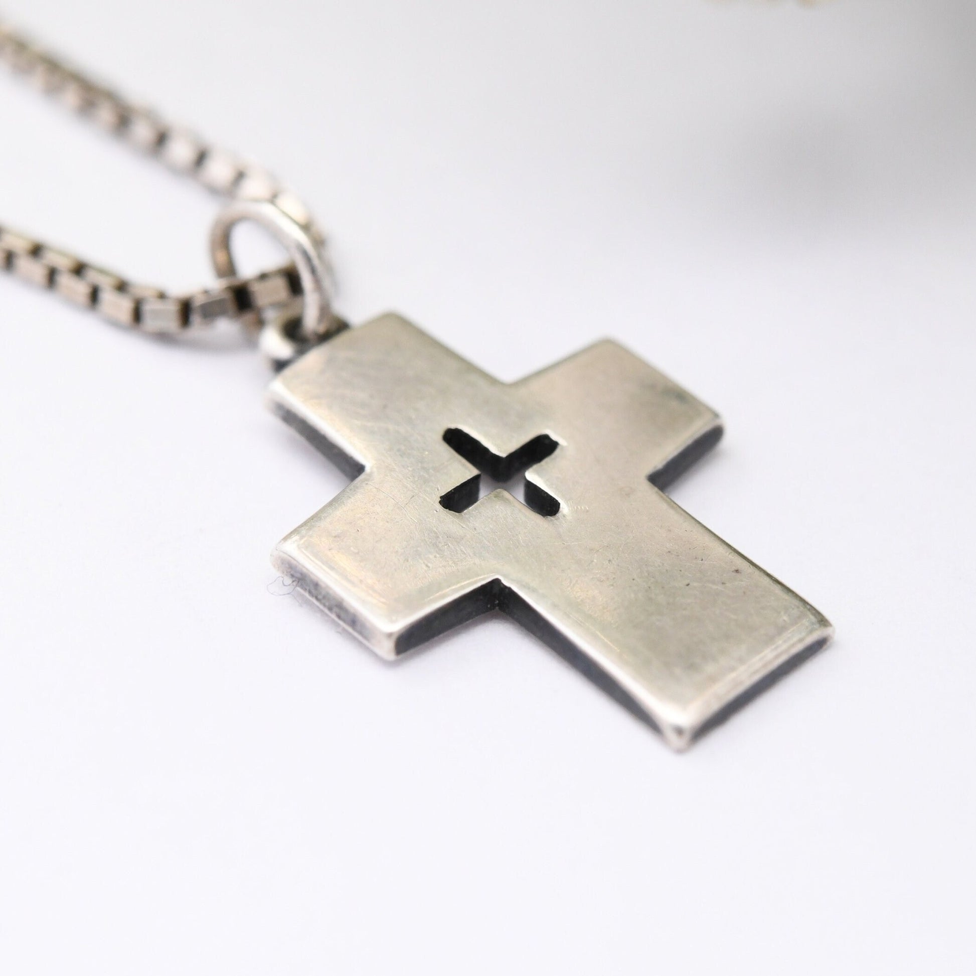 Vintage James Avery Sterling Silver Cross Pendant on Box Chain - Minimalist Christian Jewellery