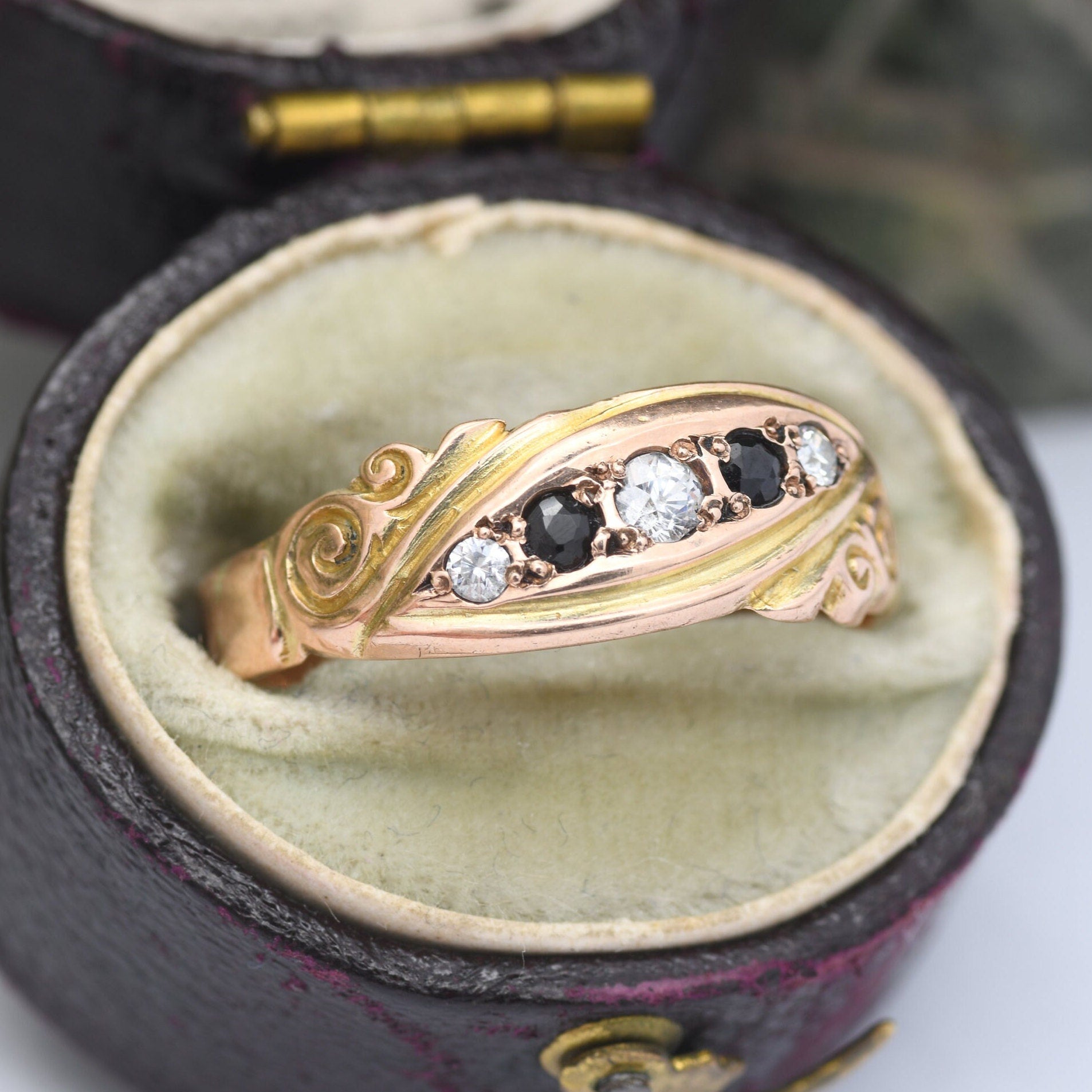 Antique 9ct Gold and Sapphire Ring 1914 - Five Stone Band with Scrolling Detail | Rose Gold | UK Size - P | US Size - 7 3/4