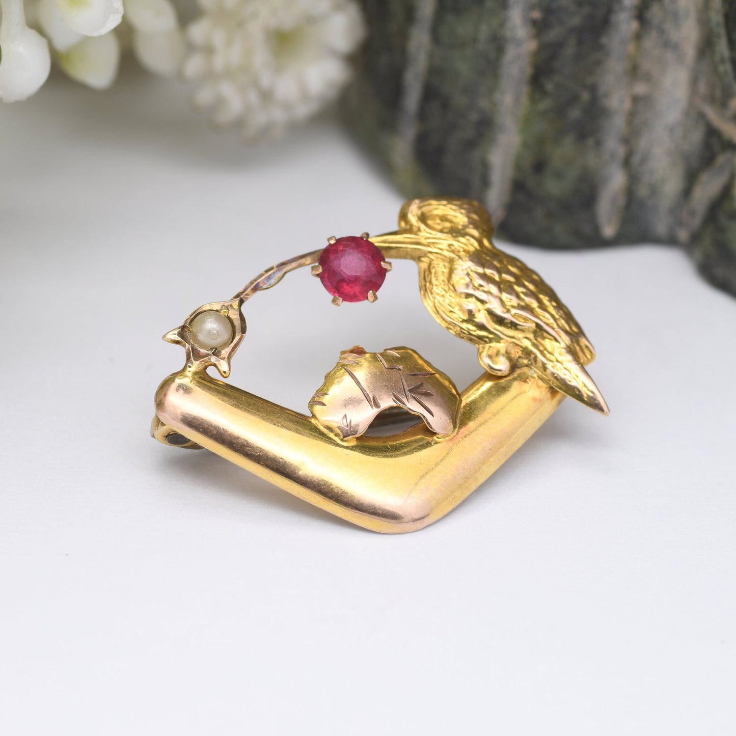 Antique 9ct Gold Australia Kookaburra Brooch with a Pearl Red Stone - Boomerang Map of Australia Bird | Souvenir Brooch