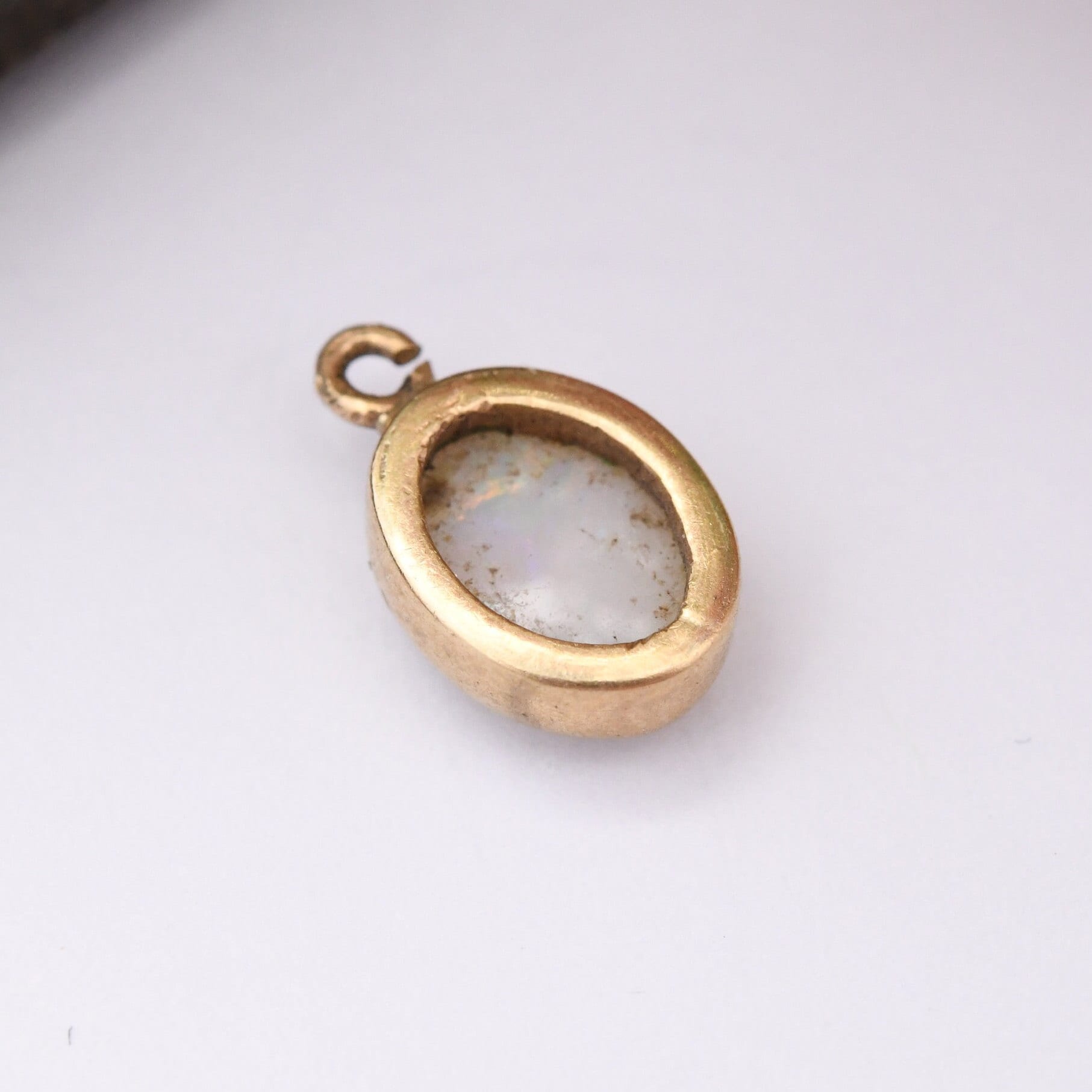 Vintage 9ct Gold Opal Pendant - Small Pendant Charm Necklace | Oval White Opal