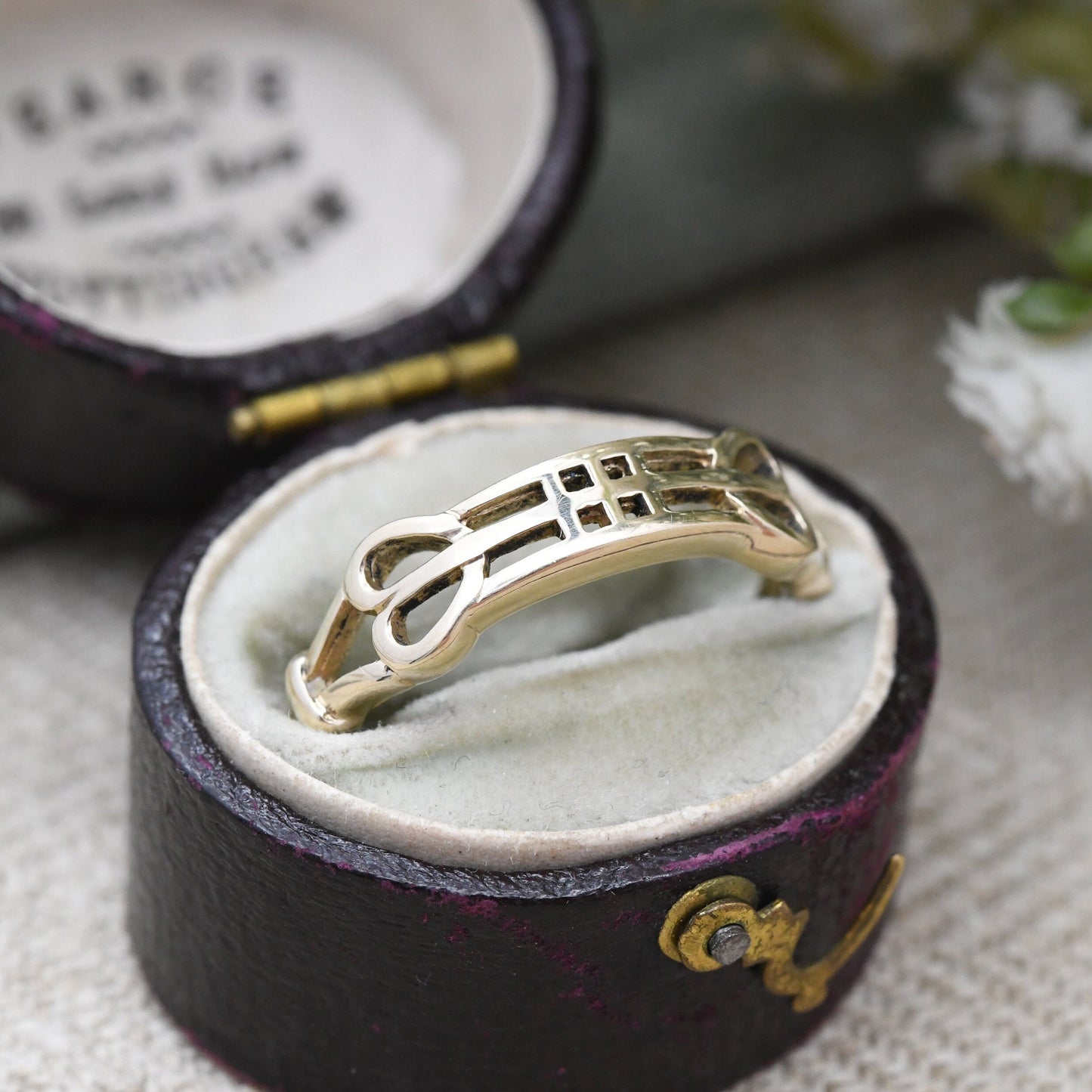 Vintage 9ct Gold Celtic Band Ring - Openwork Mackintosh Style Band | UK Size - P | US Size - 7 3/4