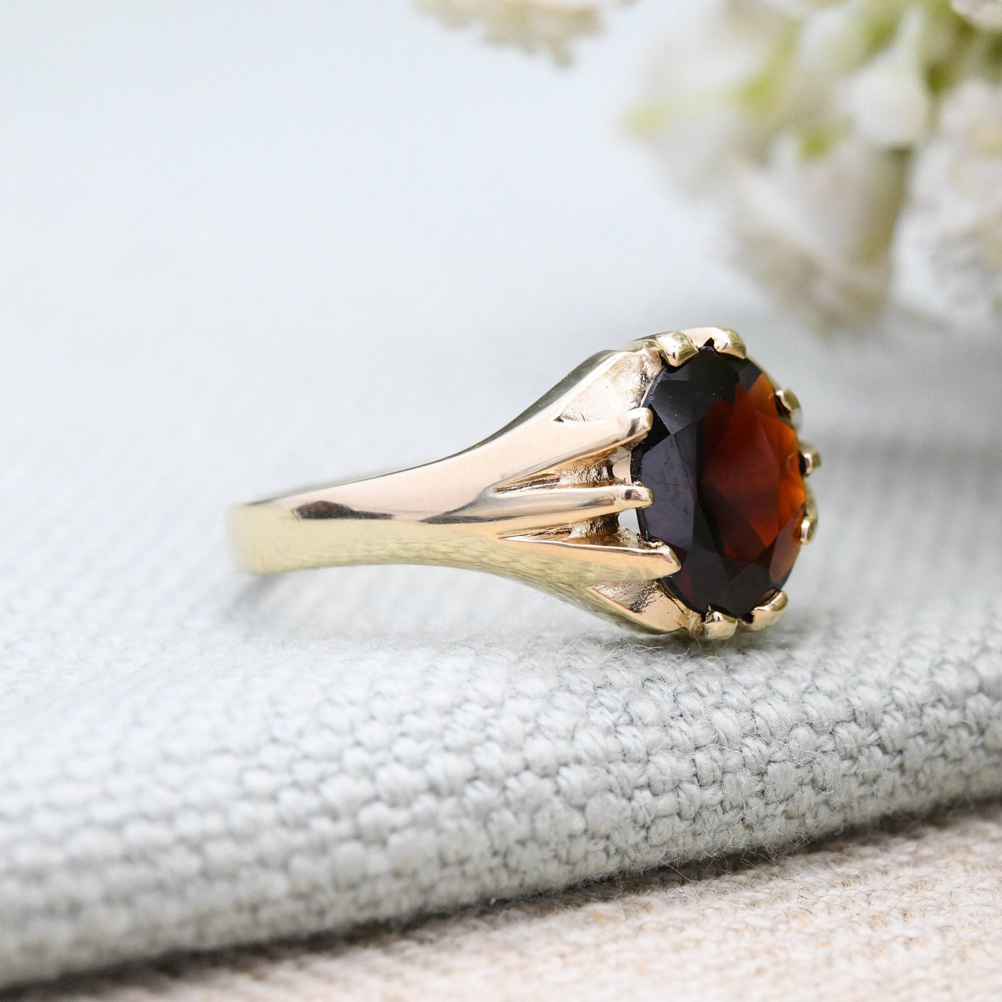 Vintage 9ct Gold Garnet Signet Ring - Statement Large Unisex Gold Jewellery | UK Size - T 1/2 | US Size - 9 3/4