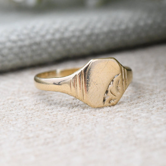 Vintage 9ct Gold Signet Ring 1976 - Small Gold Pinkie Ring | Blank for Engraving | Gift for Him | UK Size - K 1/2 | US Size - 5 1/2