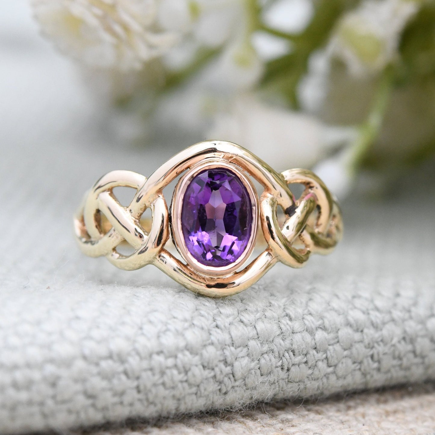 Vintage 9ct Gold Amethyst Ring 1992 with Celtic Knot Design - Pretty Everyday Gold Jewellery | UK Size - P | US Size - 7 1/2