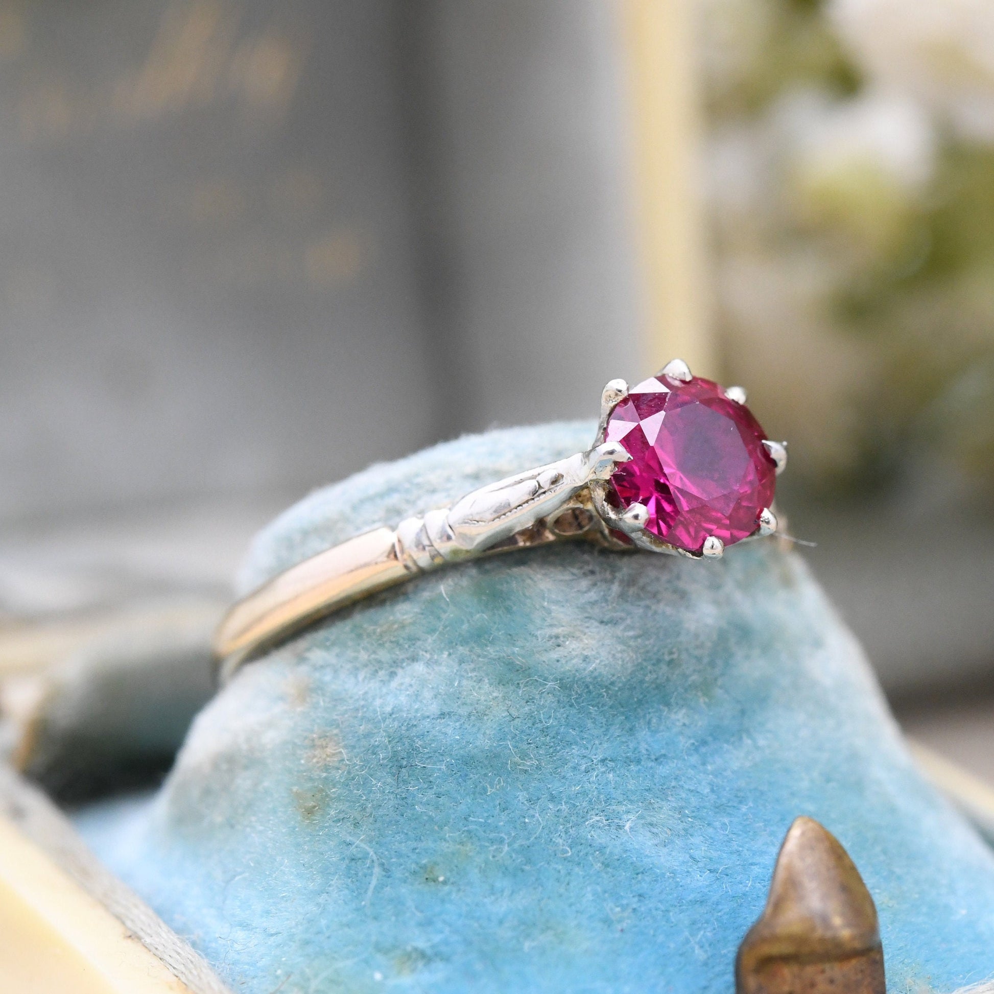 Vintage 9ct Gold Ruby Ring - Large Solitaire Stone | Stamped JH Lifetime | UK Size - M | US Size - 6