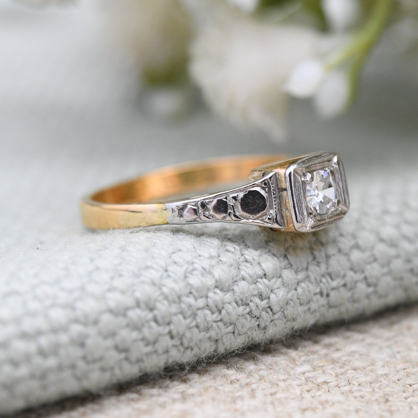 Vintage 22ct Gold Solitaire Diamond Engagement Ring 1940s - Small Size | UK Size - H | US Size - 3 3/4