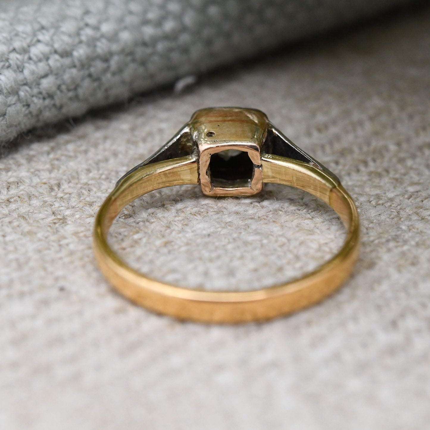 Vintage 22ct Gold Solitaire Diamond Engagement Ring 1940s - Small Size | UK Size - H | US Size - 3 3/4