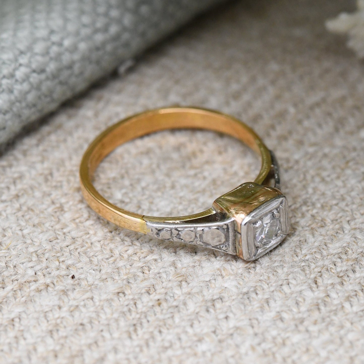 Vintage 22ct Gold Solitaire Diamond Engagement Ring 1940s - Small Size | UK Size - H | US Size - 3 3/4