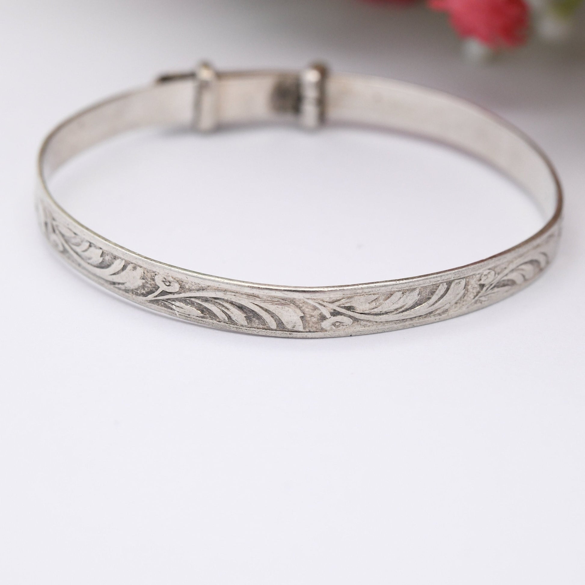 Vintage Sterling Silver Baby Bangle Bracelet 1979 - Expanding Child Bangle | Floral Leaf Design