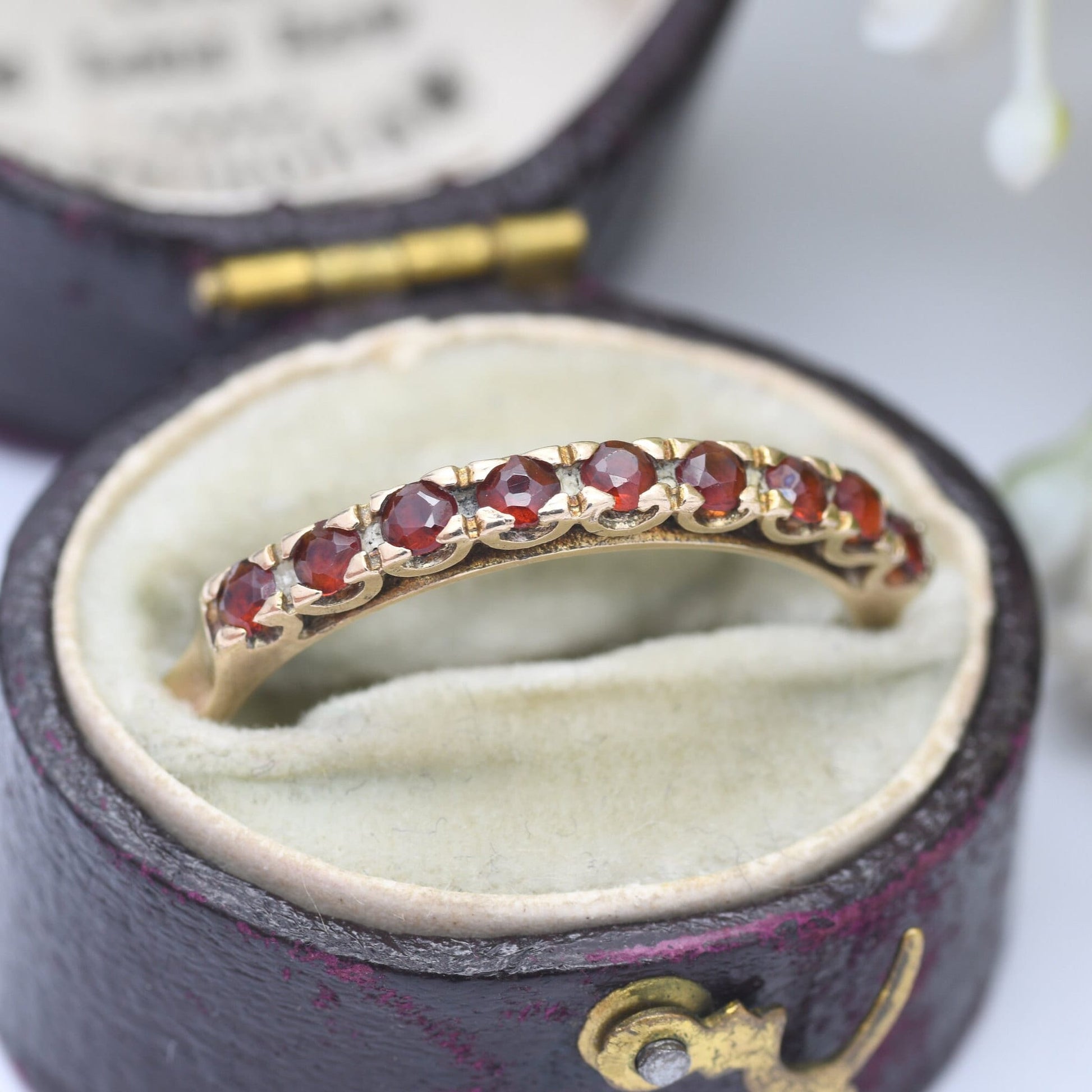 Vintage 9ct Gold Garnet Half Eternity Ring - Red Gemstone Band Ring | UK Size - R | US Size - 8 1/2