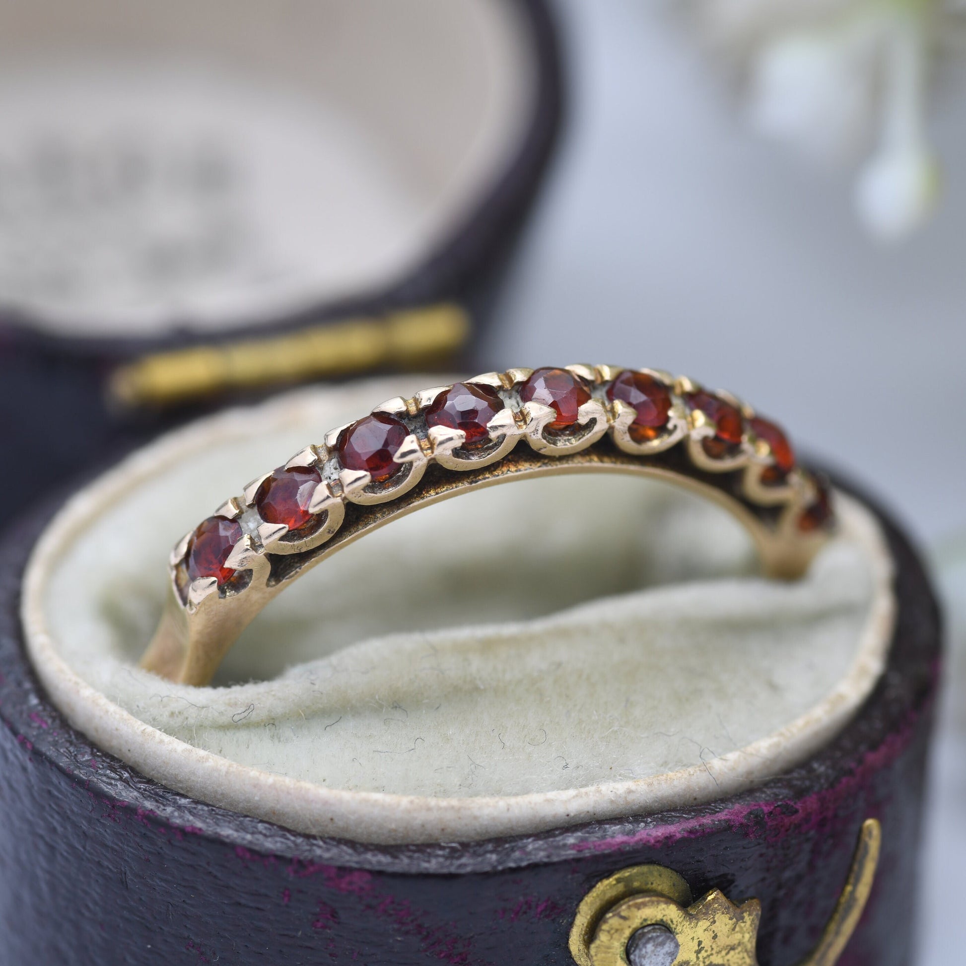 Vintage 9ct Gold Garnet Half Eternity Ring - Red Gemstone Band Ring | UK Size - R | US Size - 8 1/2