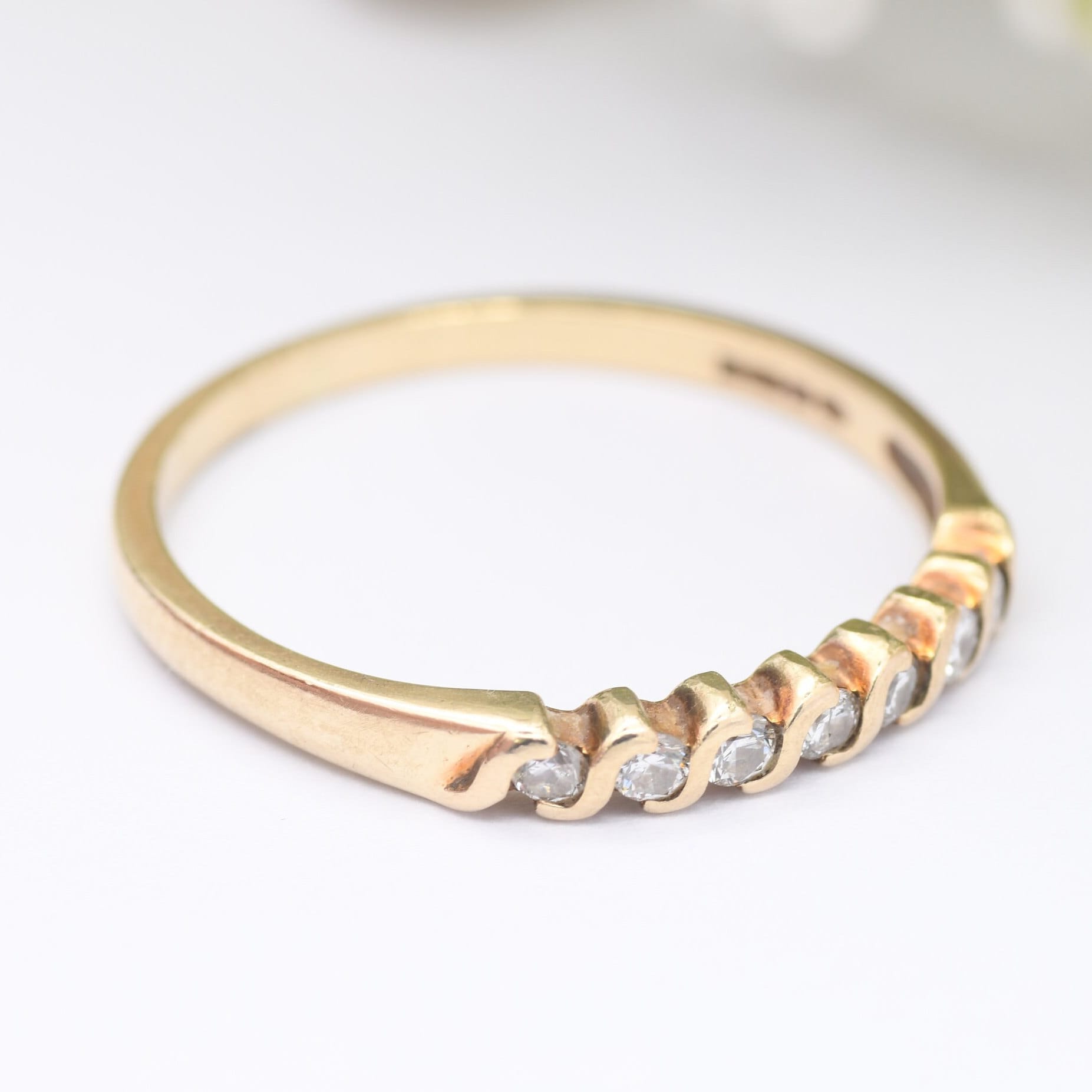 Vintage 9ct Gold and Diamond Ring - S Form Wave Band | UK Size - P 1/2 | US Size - 8