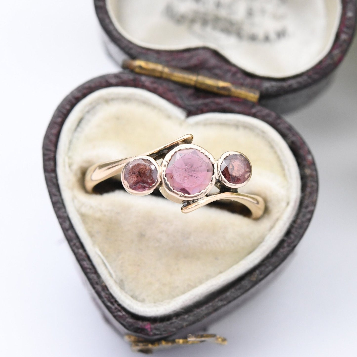 Antique 18ct Gold Amethyst Ring - Edwardian Purple Three Stone Toi et Moi Style Ring | UK Size - N | US Size - 6 3/4