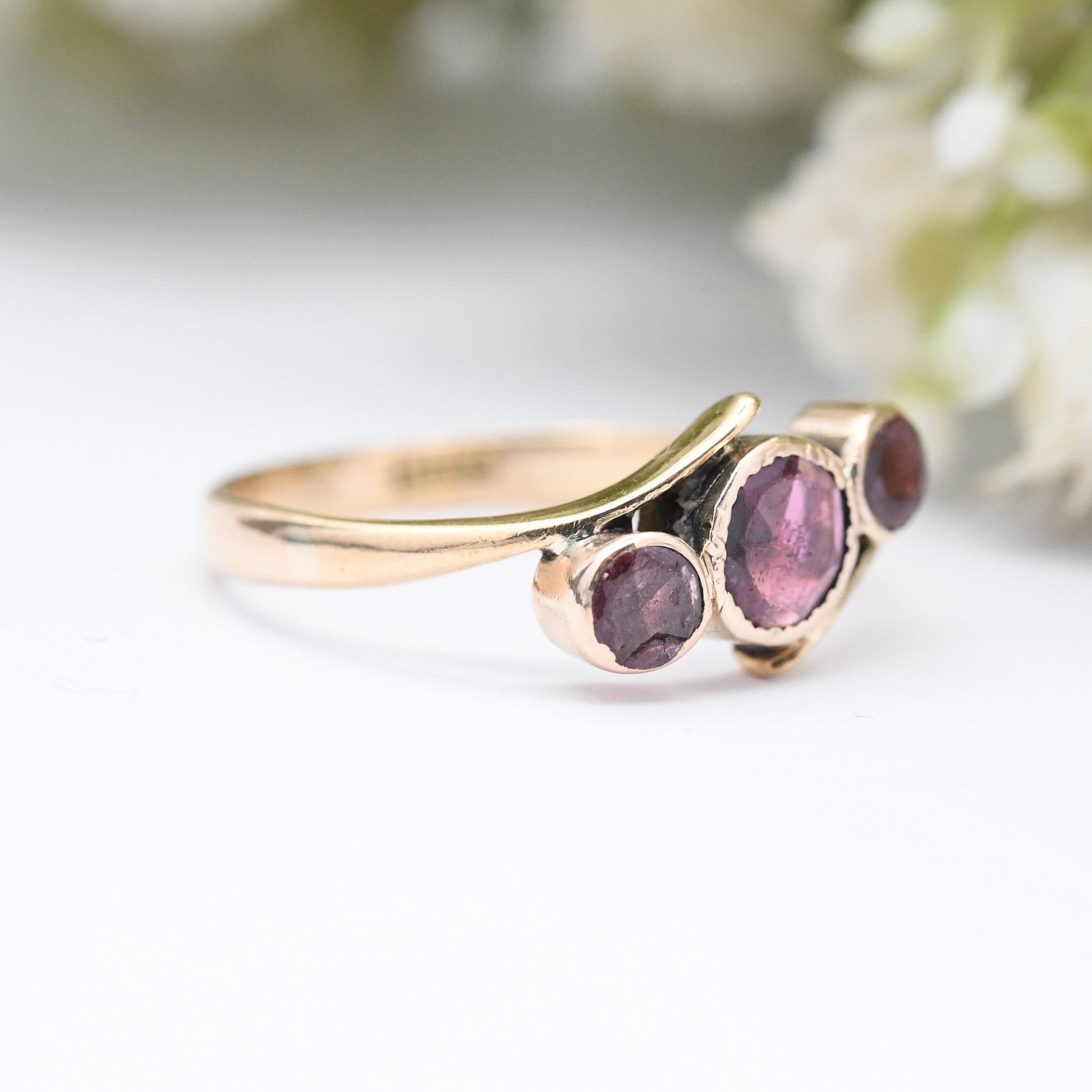 Antique 18ct Gold Amethyst Ring - Edwardian Purple Three Stone Toi et Moi Style Ring | UK Size - N | US Size - 6 3/4