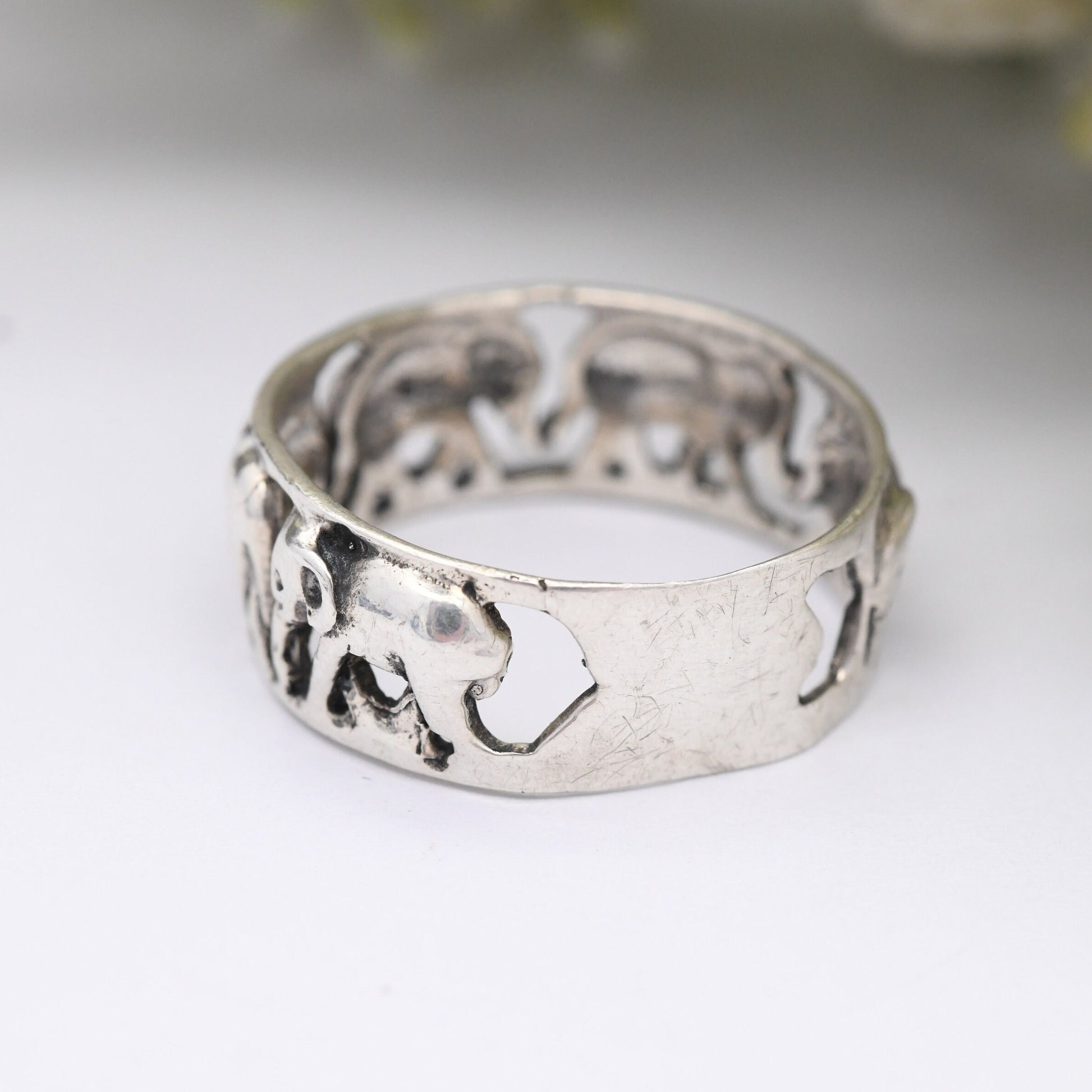 Vintage Sterling Silver Elephant Ring Openwork - Novelty Animal Jewellery | UK Size - U | US Size - 10