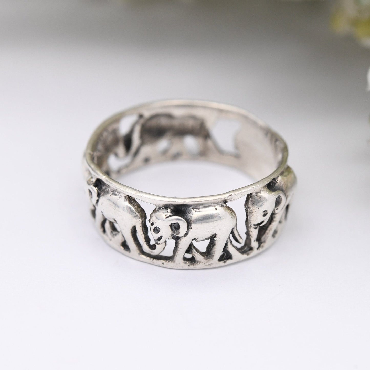 Vintage Sterling Silver Elephant Ring Openwork - Novelty Animal Jewellery | UK Size - U | US Size - 10