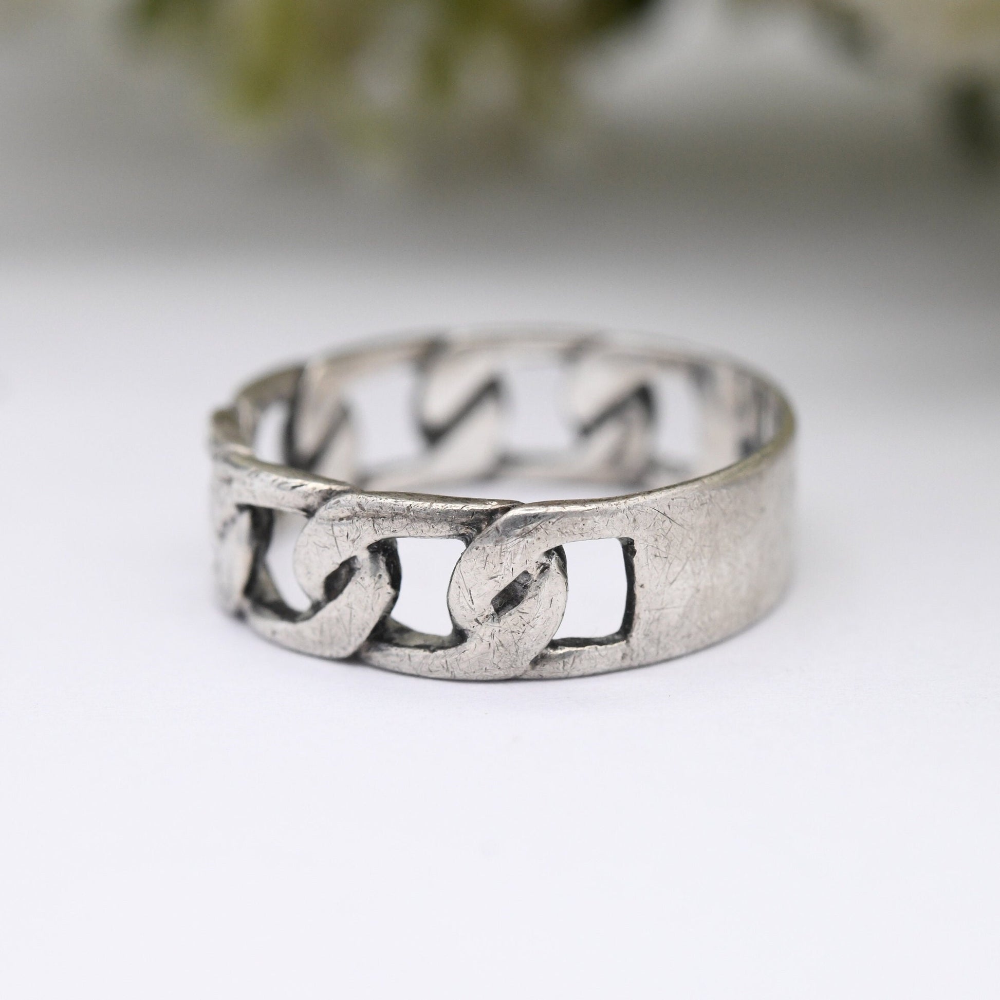 Vintage Sterling Silver Chain Band Ring 1978 - Openwork Curb Link Design | Mid-Century Modernist | UK Size - N 1/2 | US Size - 7