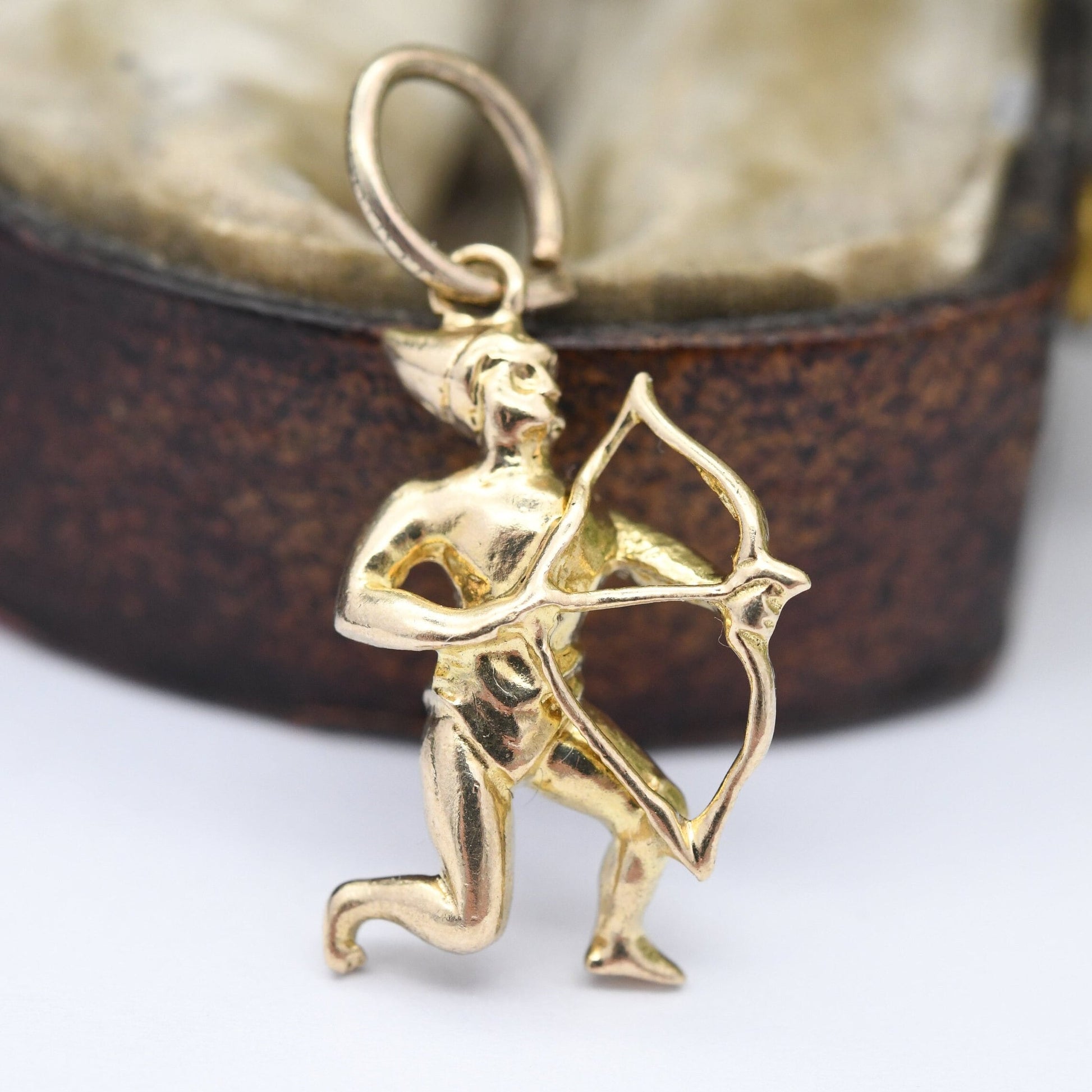 Vintage 9ct Gold Robin Hood Charm Pendant 1970s - Old English Folklore | Archer with a Bow | for Charm Bracelet Charm Necklace