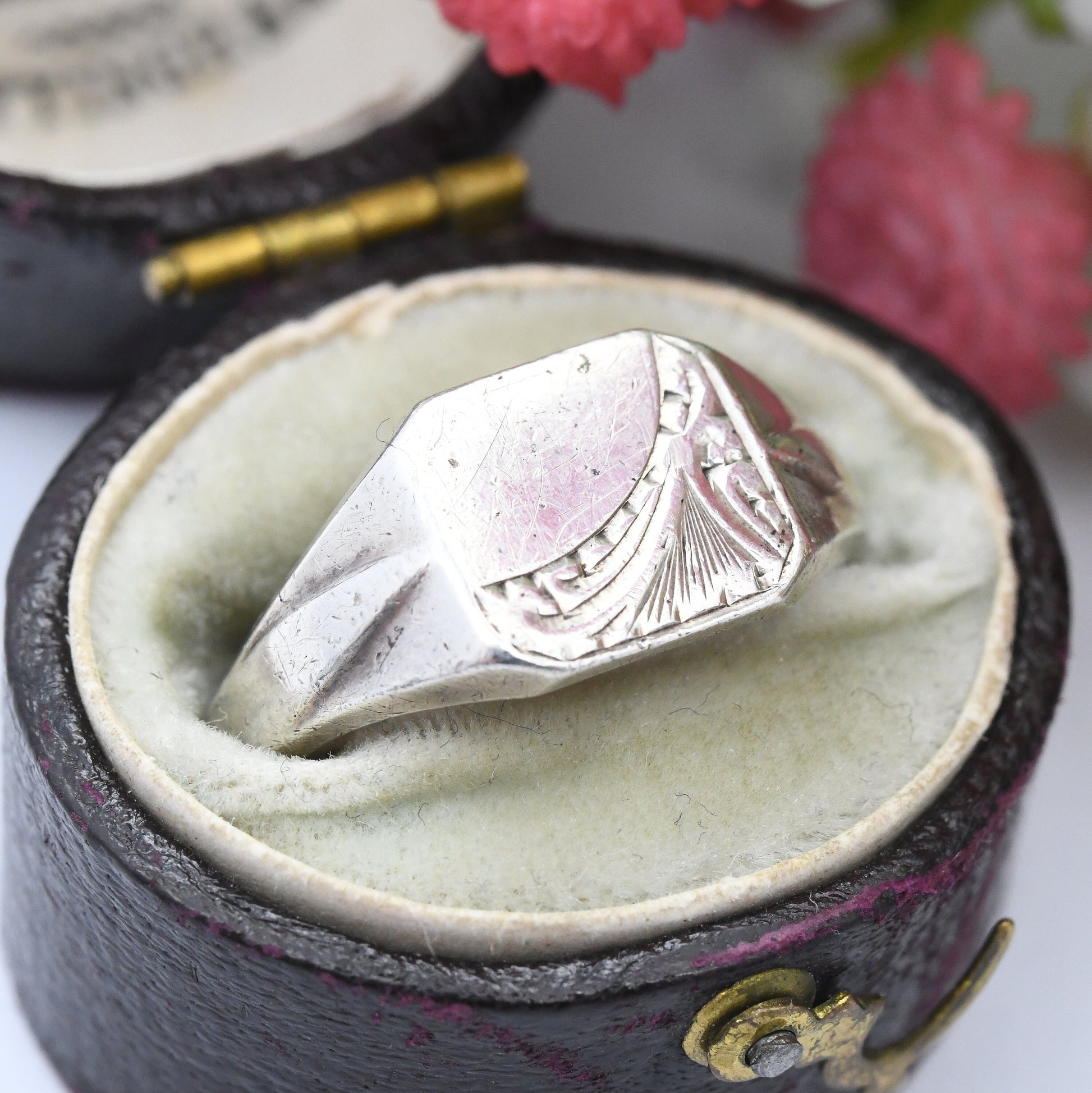 Vintage Sterling Silver Signet Ring 1976 - Mid-Century Unisex Pinkie with Engraving | UK Size - M | US Size - 6 1/4