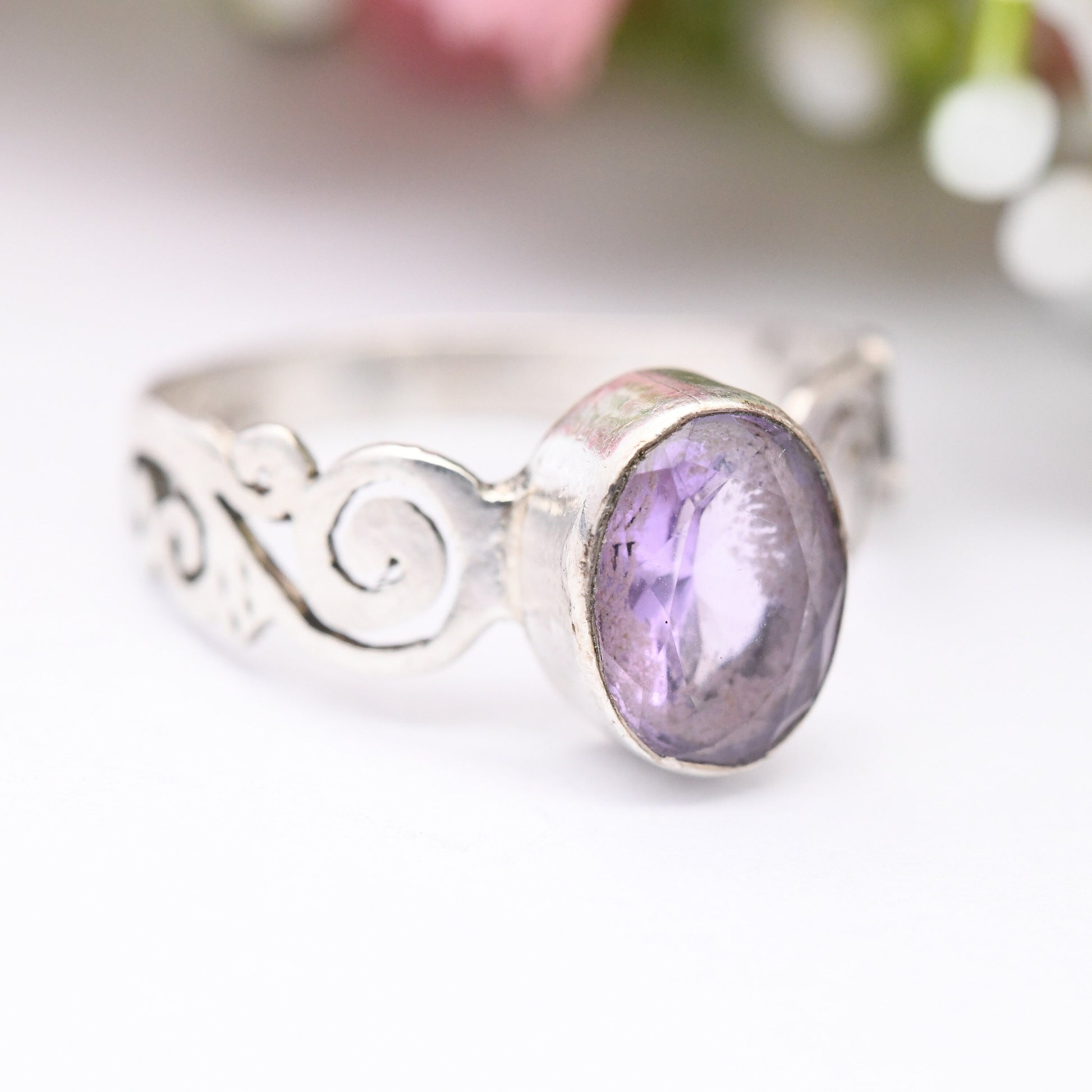 Vintage Sterling Silver Amethyst Ring with Spiral Shoulders - Large Purple Stone Solitaire | UK Size - N | US Size - 6 3/4