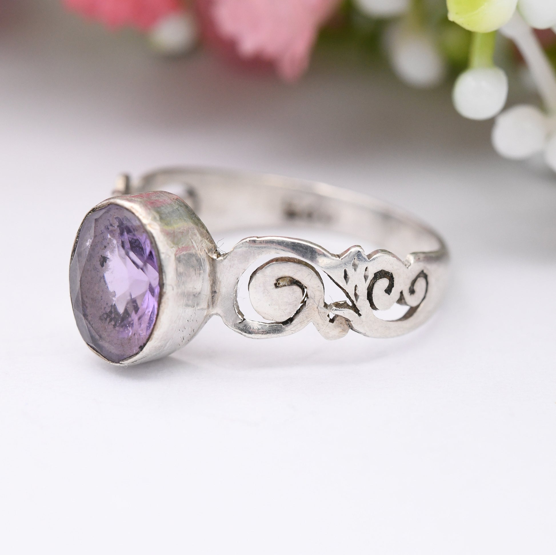 Vintage Sterling Silver Amethyst Ring with Spiral Shoulders - Large Purple Stone Solitaire | UK Size - N | US Size - 6 3/4