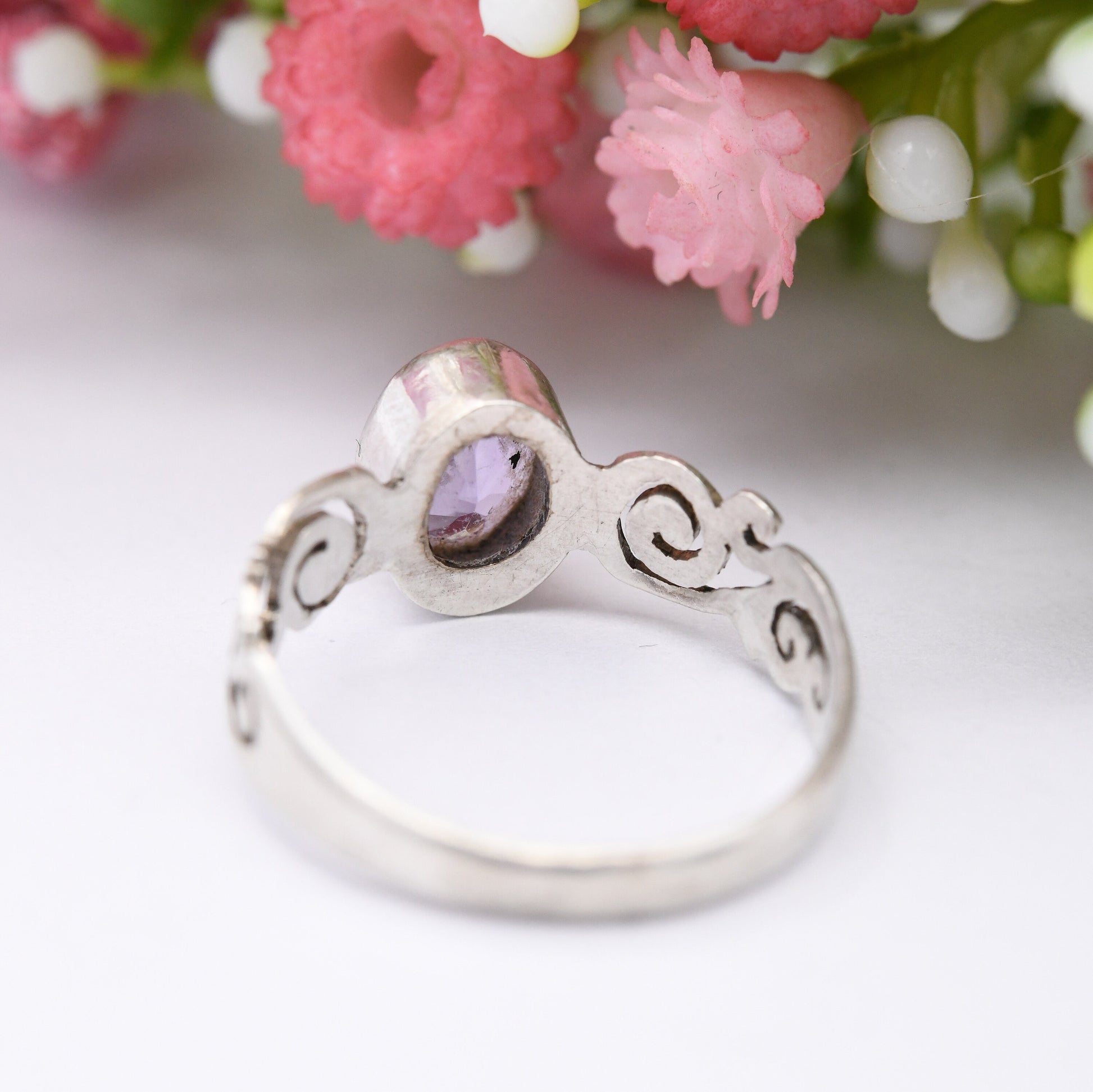 Vintage Sterling Silver Amethyst Ring with Spiral Shoulders - Large Purple Stone Solitaire | UK Size - N | US Size - 6 3/4