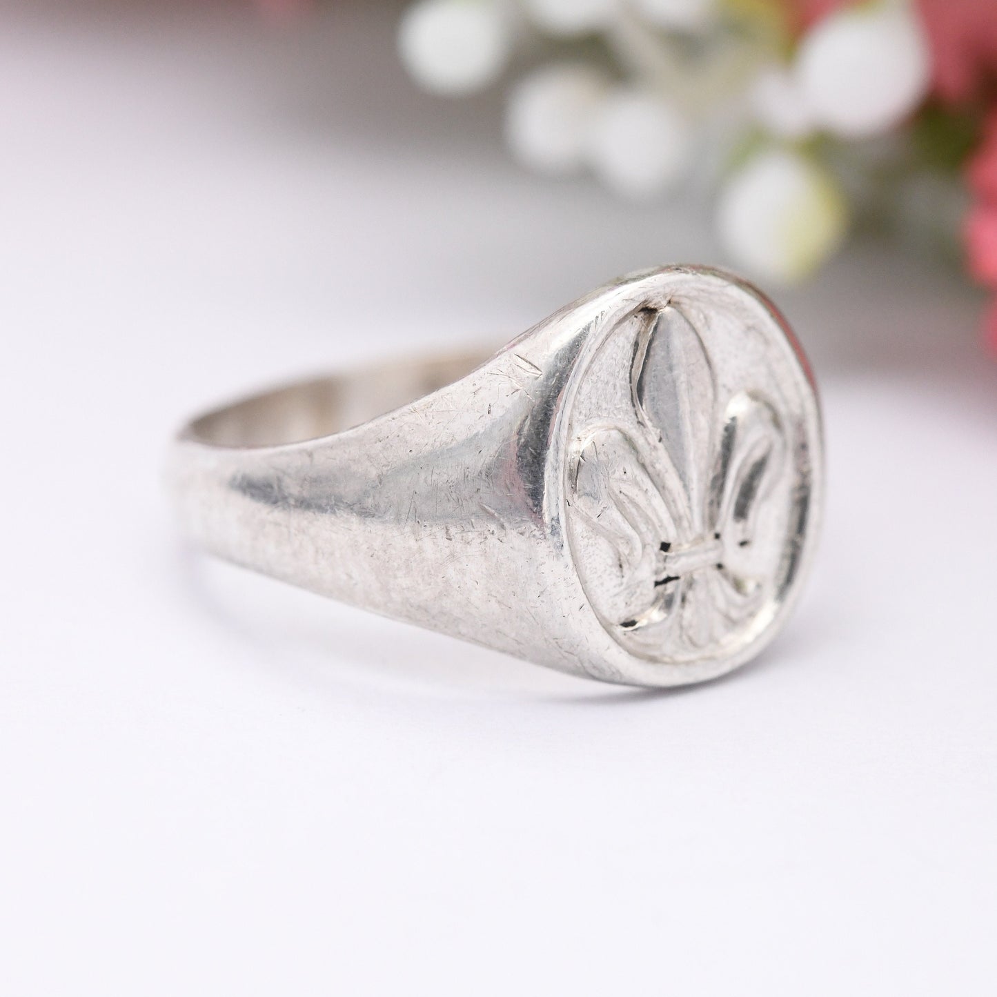 Vintage French Silver Fleur de Lis Signet Ring - Unisex Pinkie Ring | Everyday Silver | UK Size - L 1/2 | US Size - 6