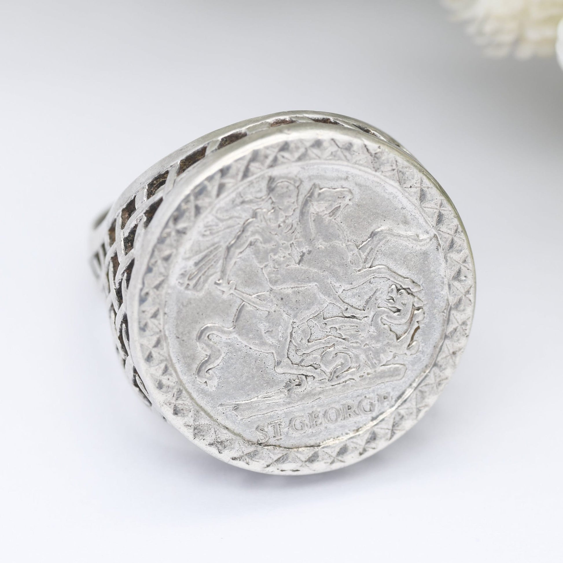 Vintage Sterling Silver Saint George and the Dragon Signet Ring 1949 - Chunky English Coin Jewellery | Large Size UK Size - W | US Size - 11