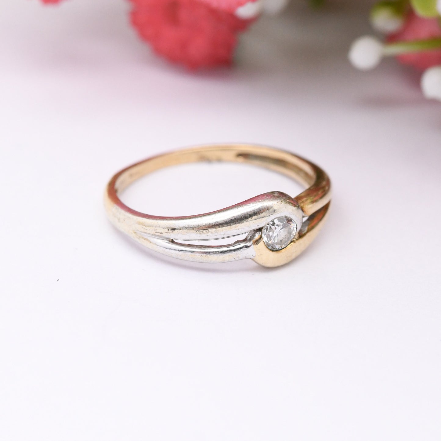 Vintage 9ct Gold Two Tone Diamond Solitaire Ring - Yellow Gold and White Gold Engagement Ring | UK Size - J | US Size - 4 3/4