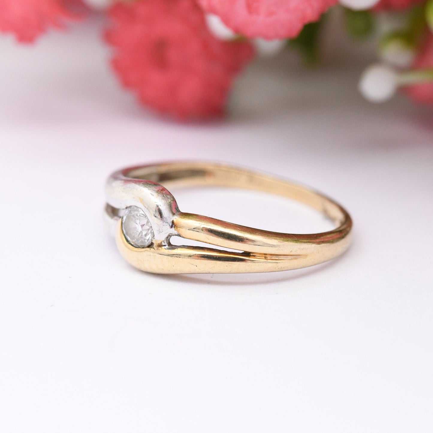 Vintage 9ct Gold Two Tone Diamond Solitaire Ring - Yellow Gold and White Gold Engagement Ring | UK Size - J | US Size - 4 3/4