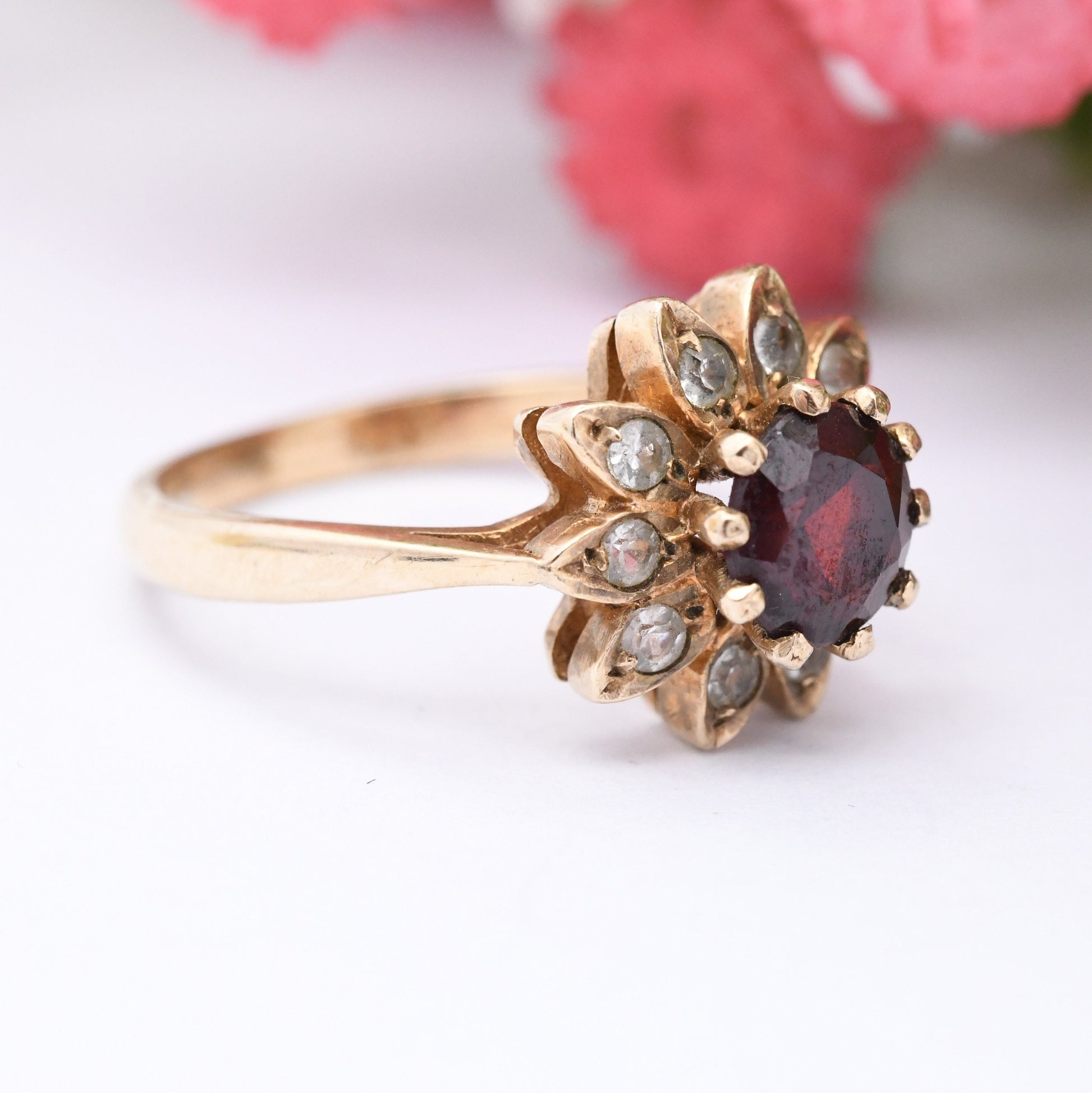 Vintage 9ct Gold Garnet Flower Ring 1969 - Mid-Century Statement Cocktail | UK Size - L | US Size - 5 3/4