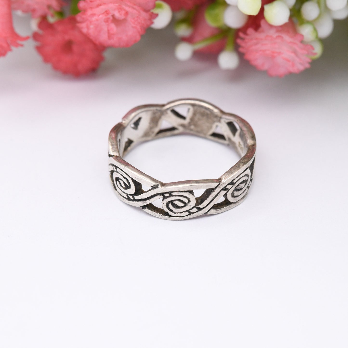 Vintage Sterling Silver Twisted Band Ring - Openwork Woven Knotted Band | Unisex Minimalist Jewellery | UK Size - P | US Size - 7 3/4