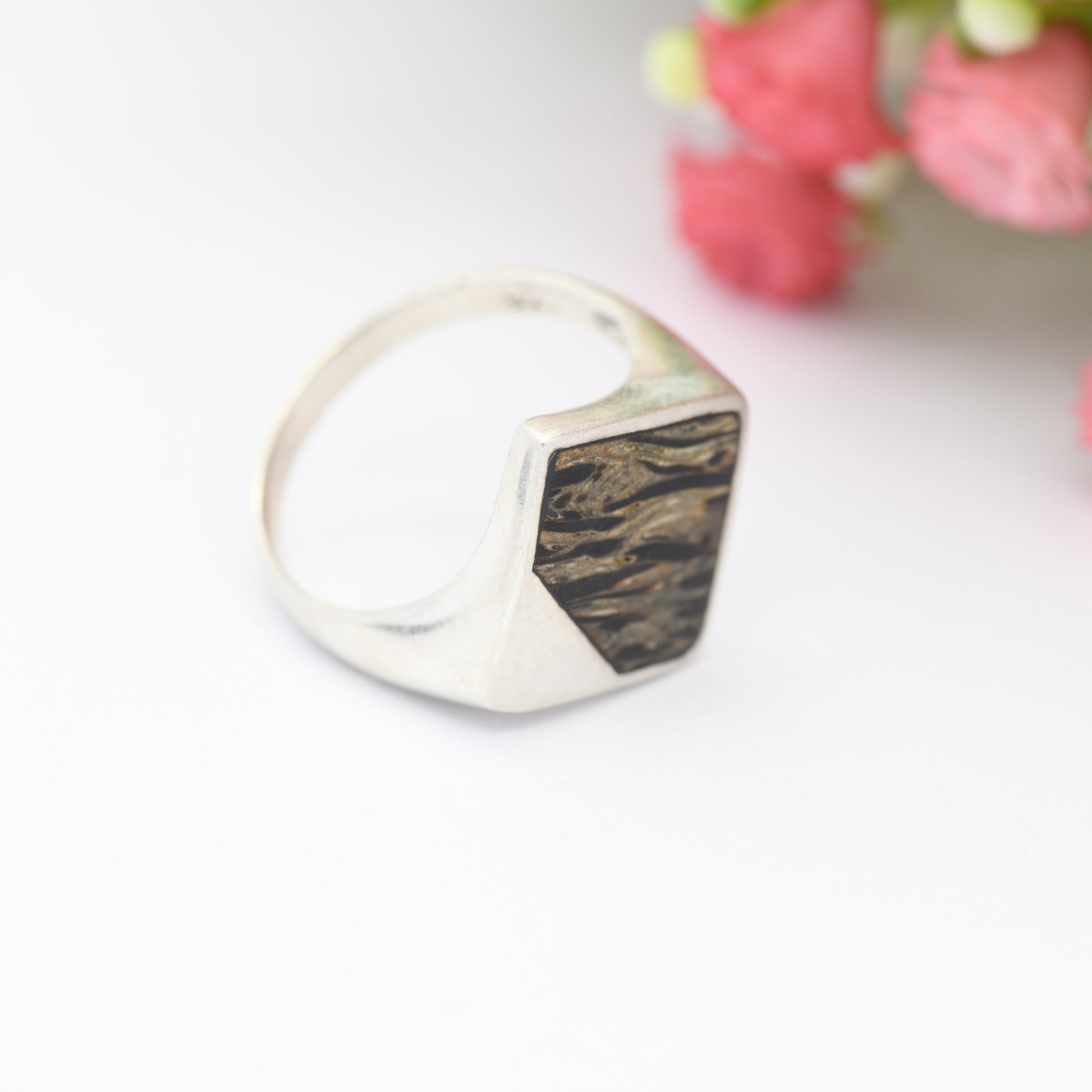 Vintage Sterling Silver Wood Signet Ring - Unusual Wooden Ring | Diamond Shape | UK Size - Q 1/2 | US Size - 8 1/4